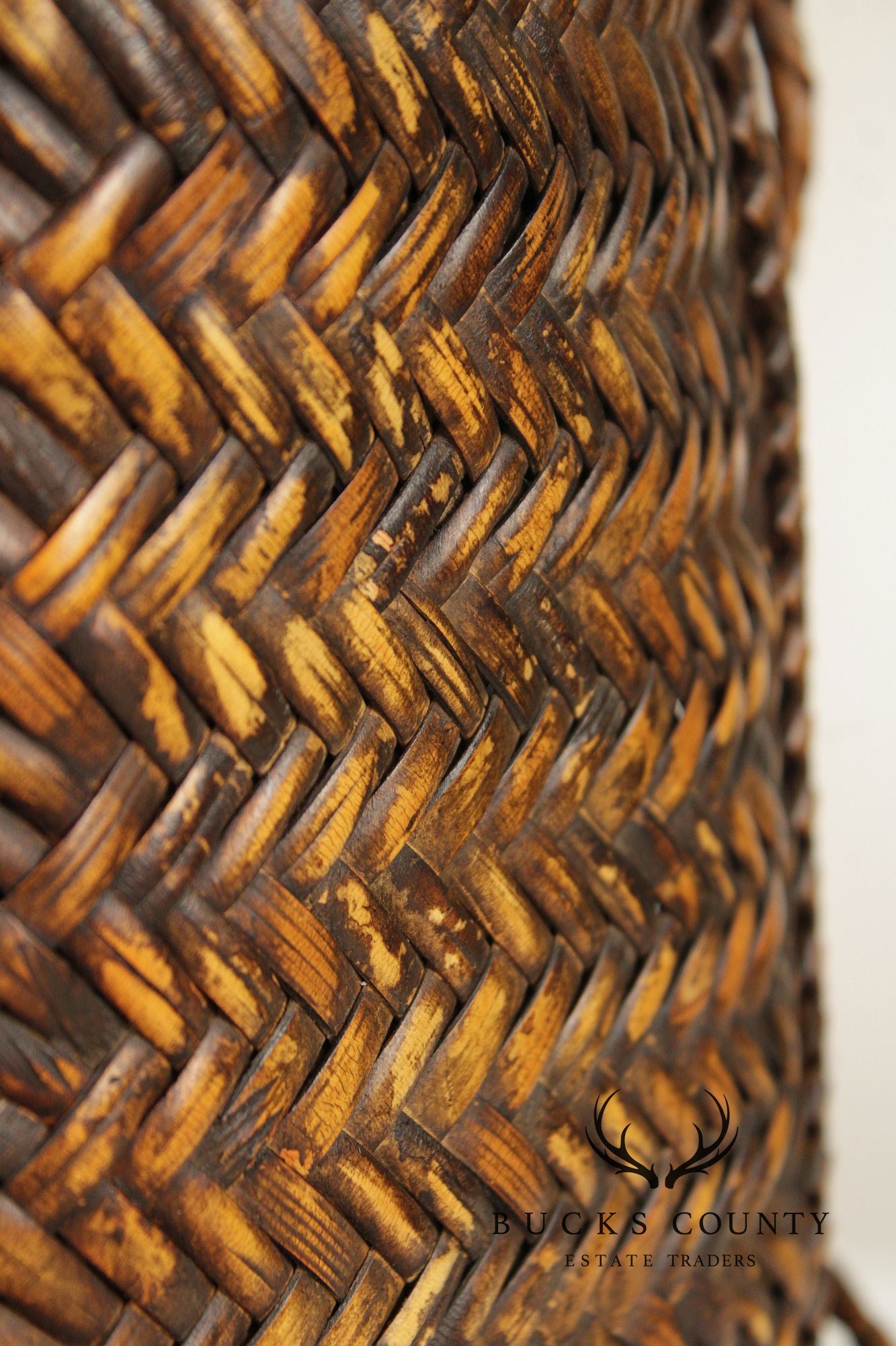 Asian Vintage Woven Wicker Basket Table Lamp