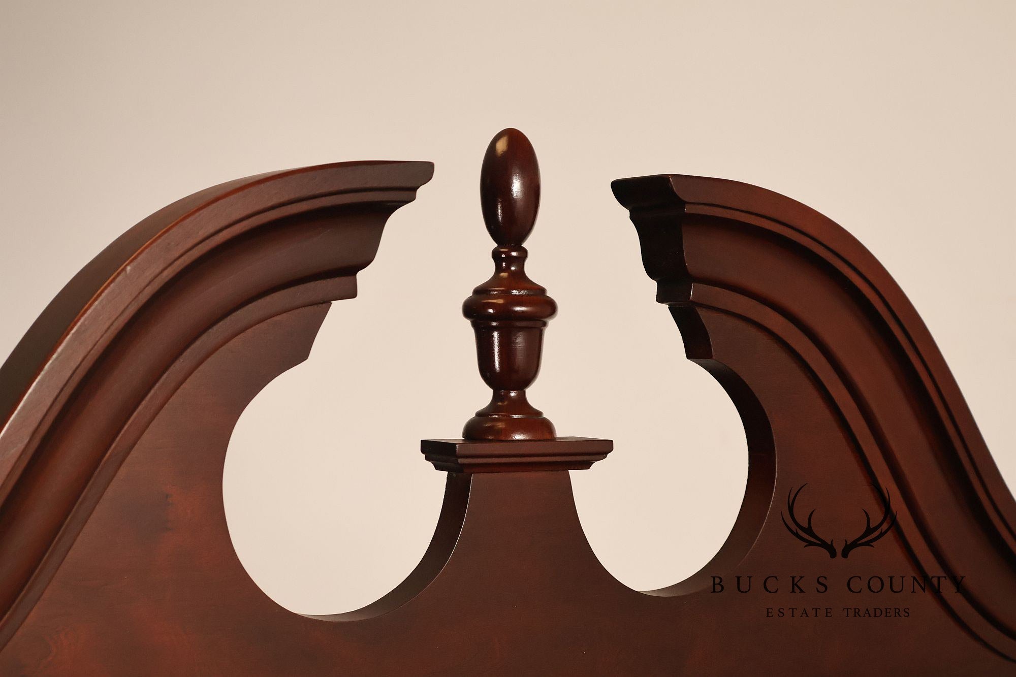 Thomasville 'Collectors Cherry' Triple Dresser with Tri-Fold Mirror