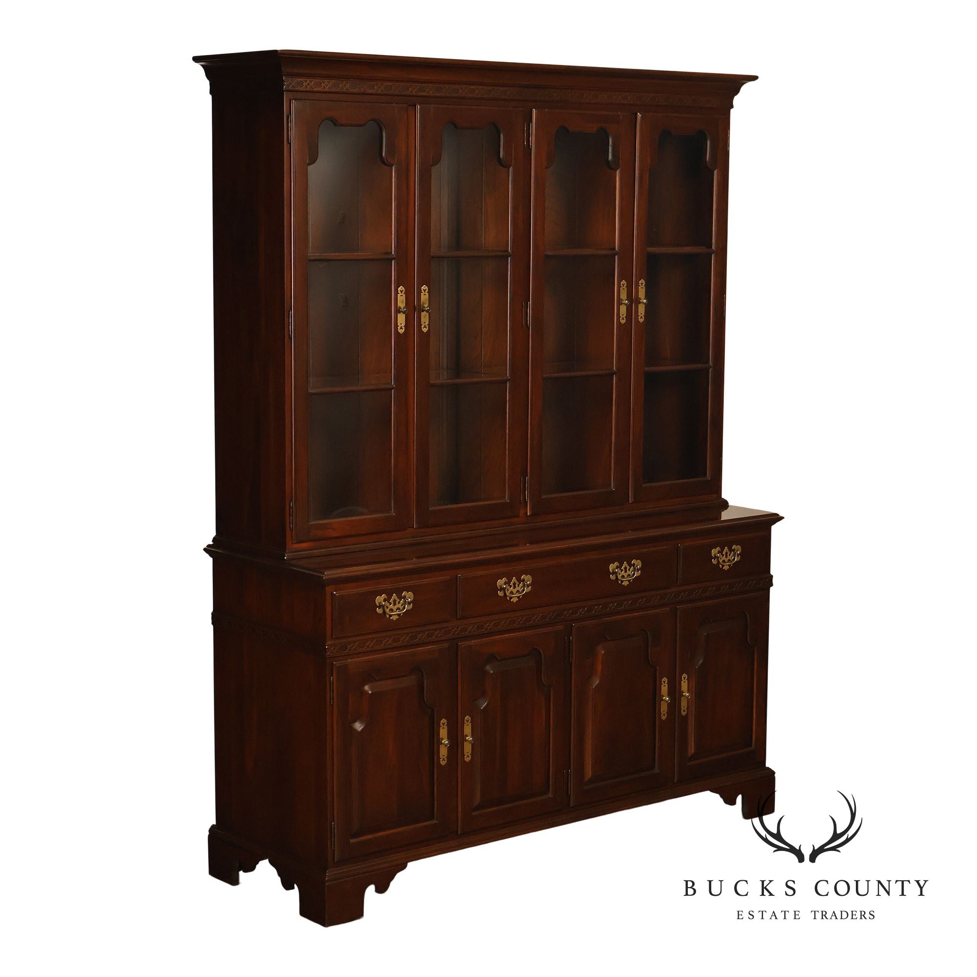 Ethan Allen 'Georgian Court' Cherry China Cabinet