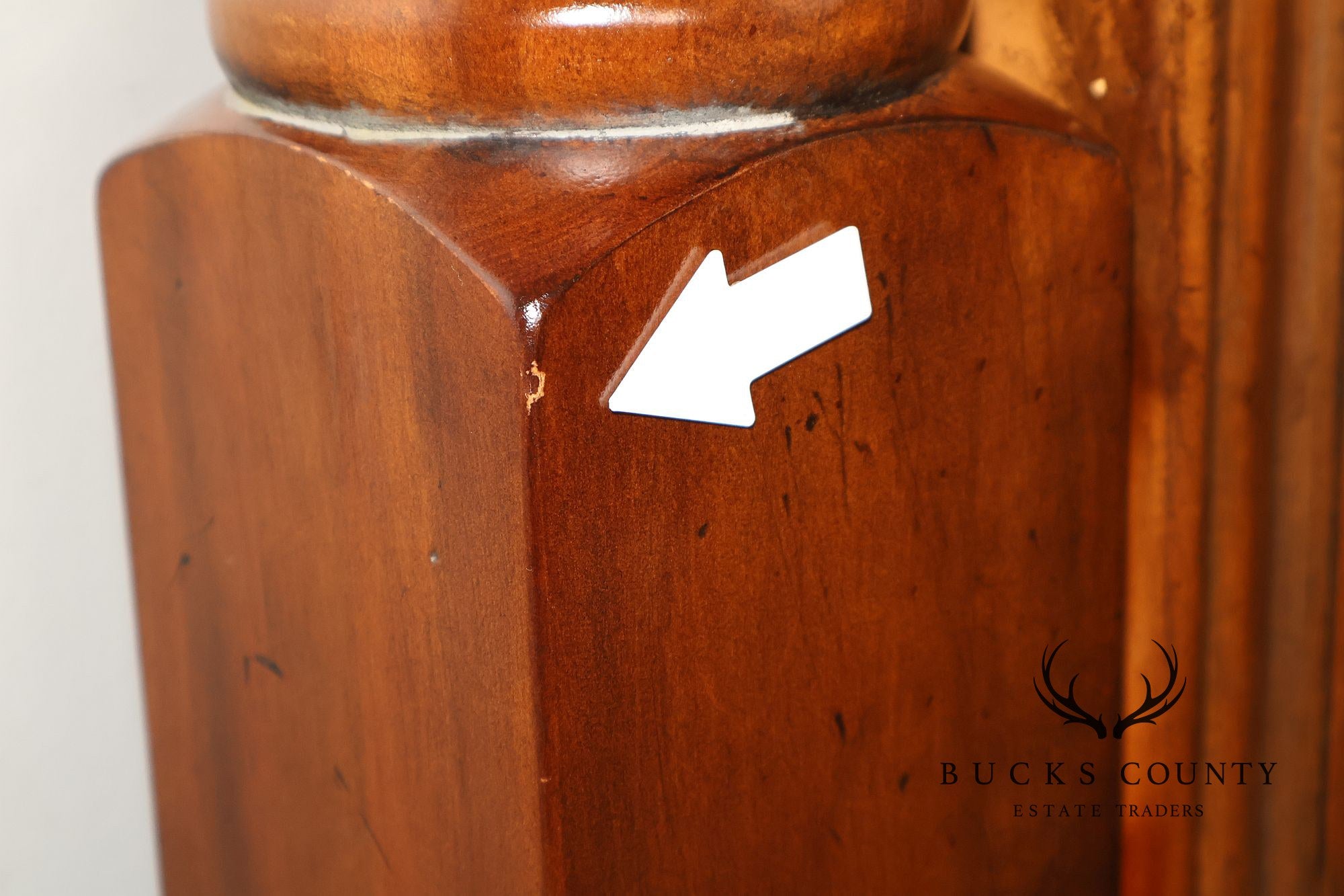 Pulaski Furniture 'St. Raphael' King Poster Bed