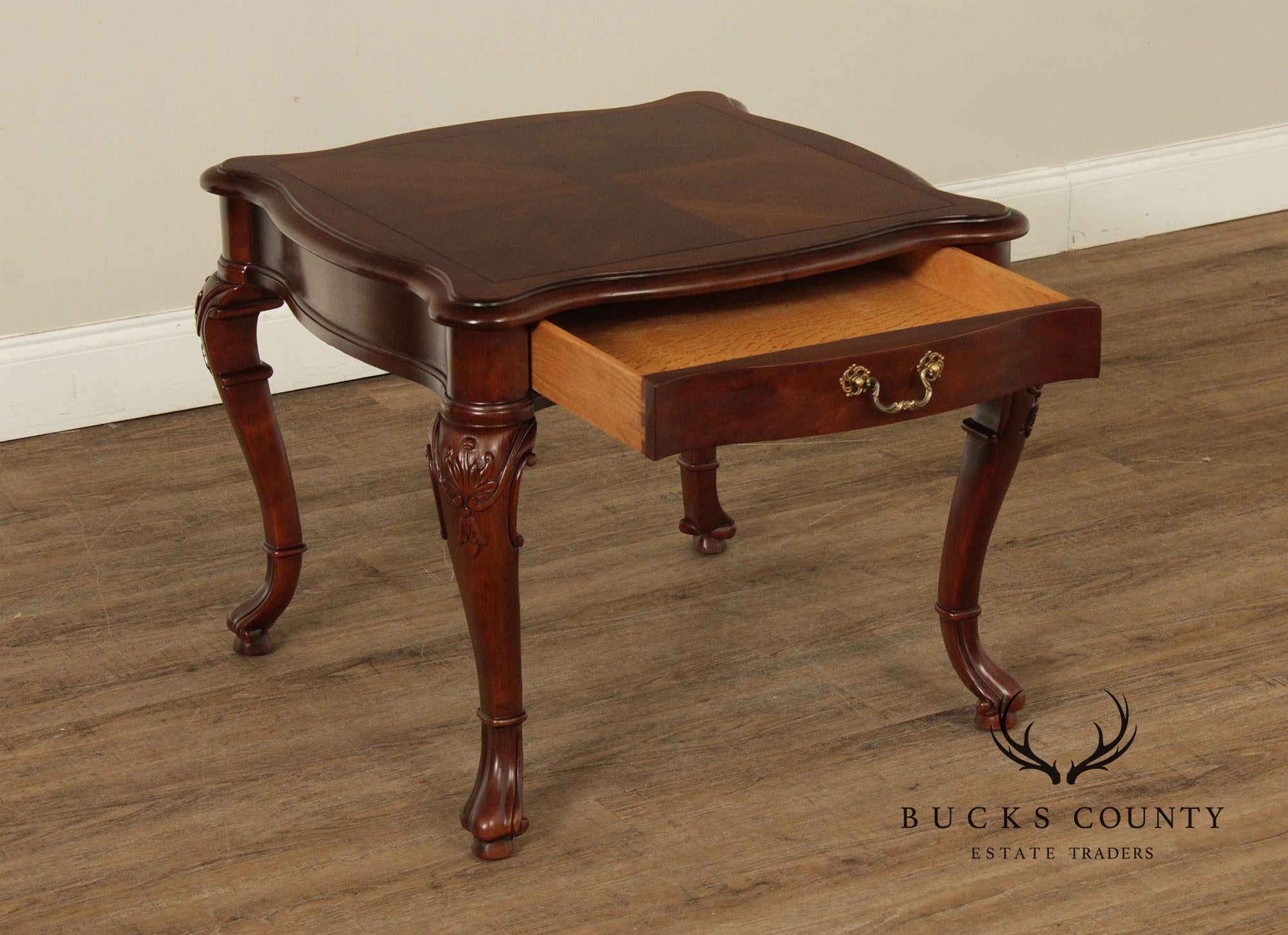 Century Georgian Style Furniture Pair Of End Tables