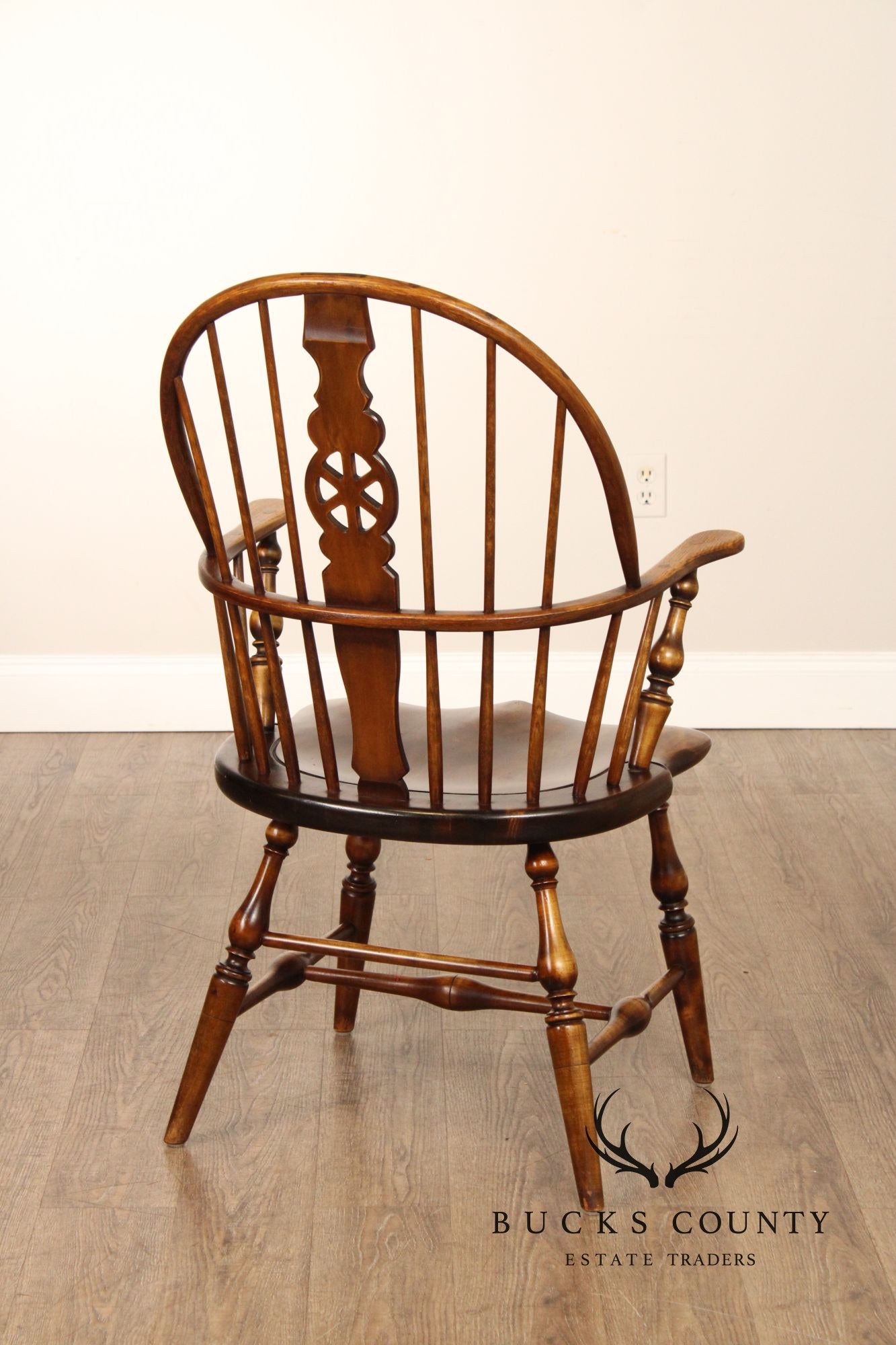 Custom Crafted Set Of 8 English Windsor Dining Chairs