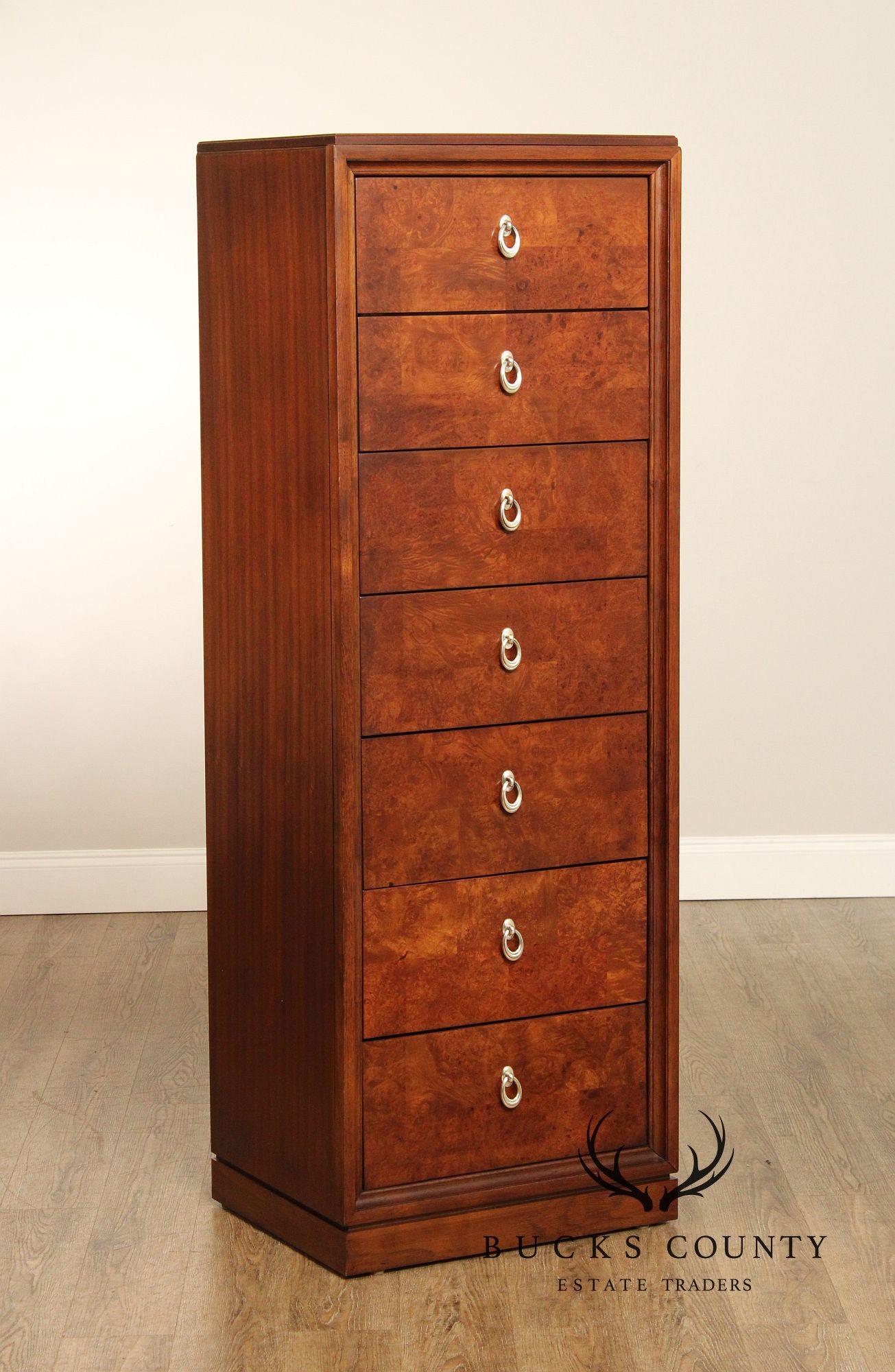 Thomasville 'Bogart' Mahogany Lingerie Chest