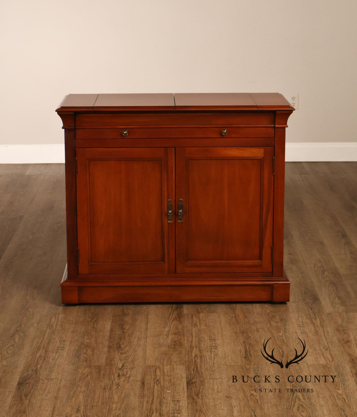 Ethan Allen 'Medallion' Cherry Flip-Top Server