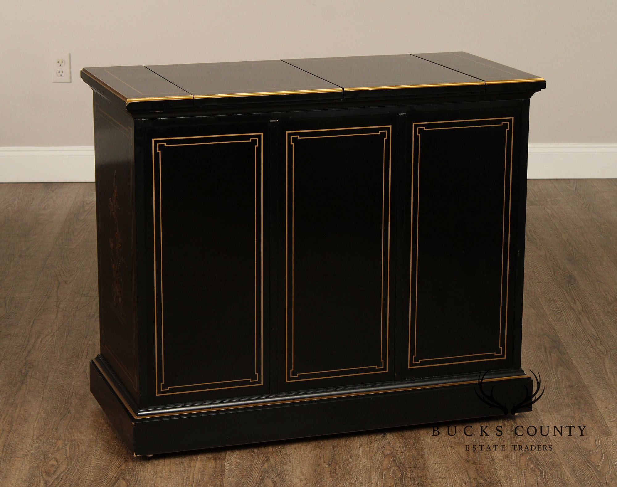 Drexel 'Et Cetera' Chinoiserie Flip Top Server