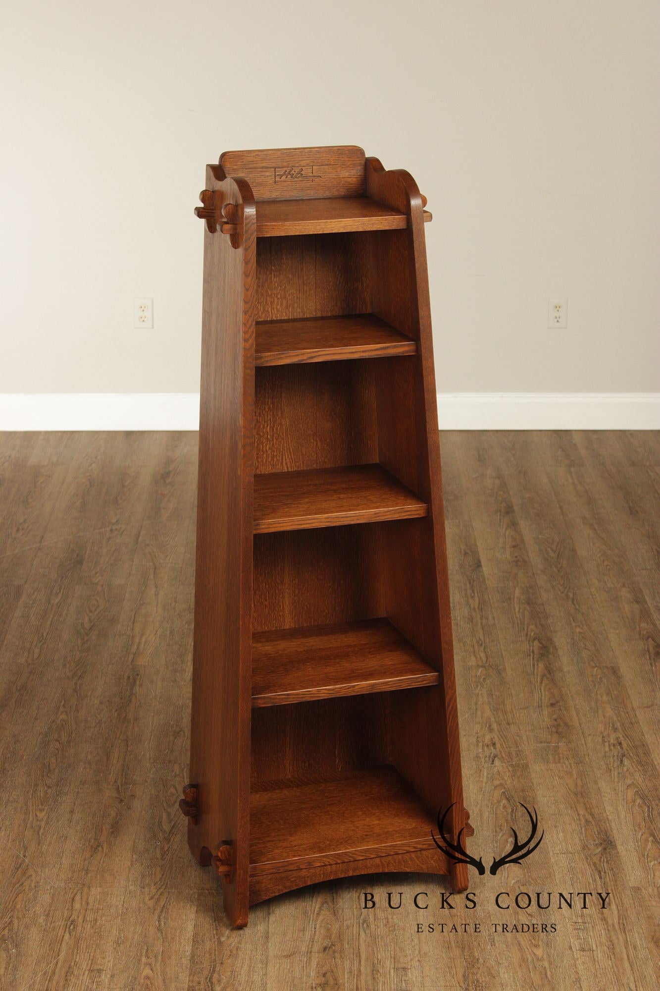 Warren Hile Studio Mission Style Quarter Sawn Oak Tapered Bookcase