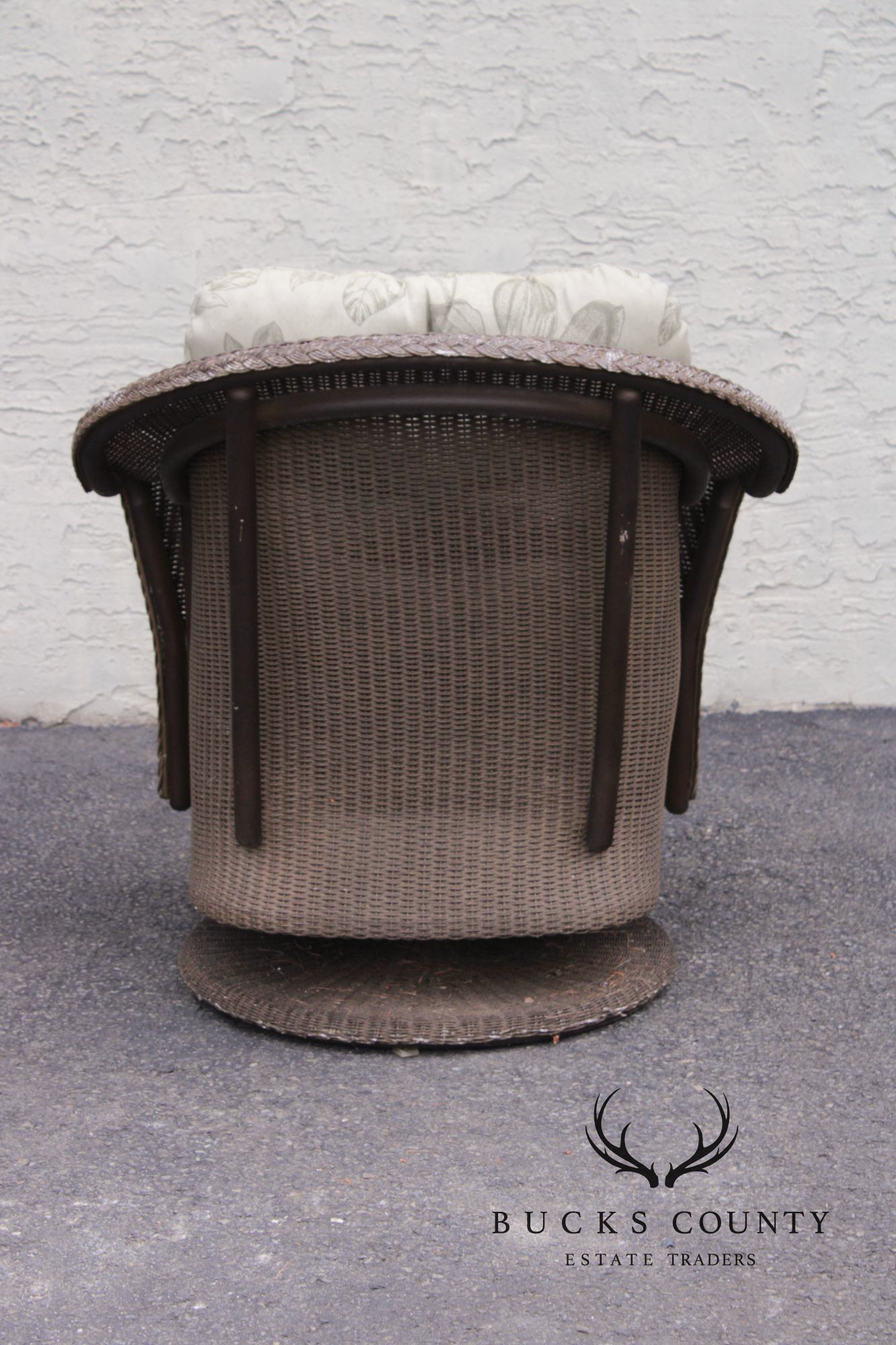 Lloyd Loom Outdoor Swivel Rocking Wicker Lounge Chair