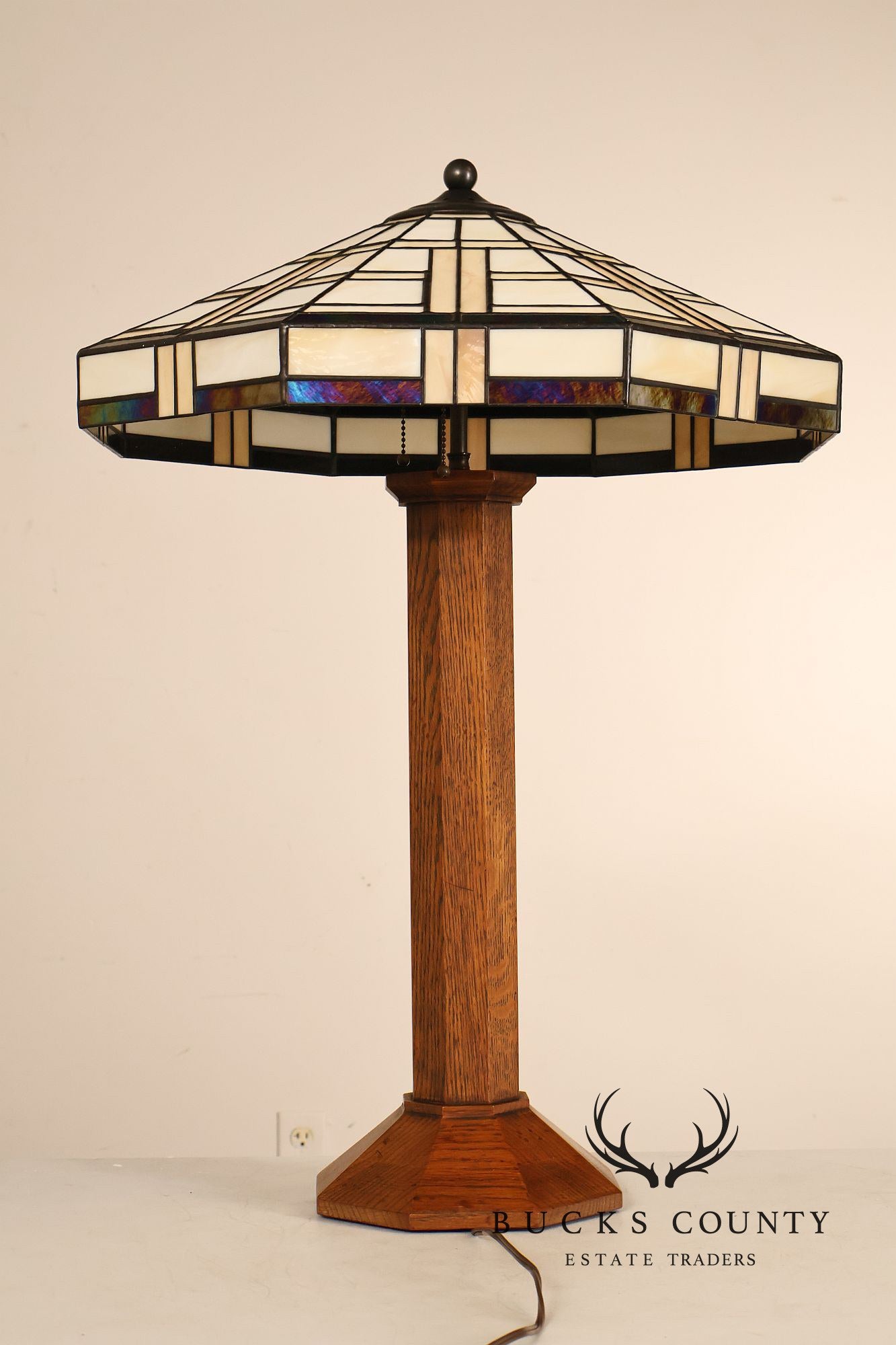 Stickley Mission Collection Table Lamp With Leaded Glass Shade