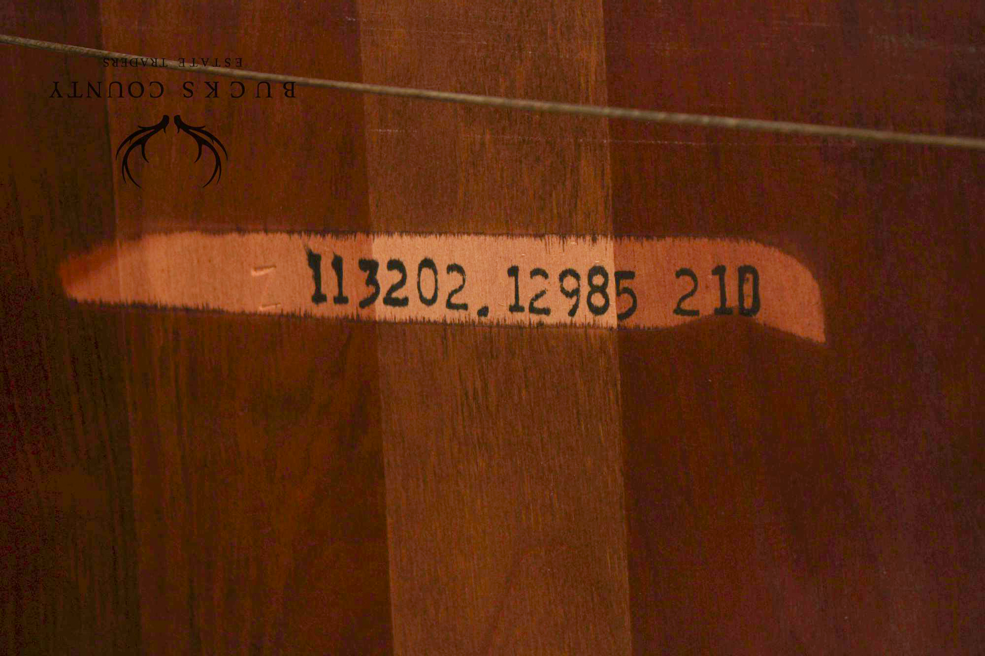 Pennsylvania House Queen Anne Style Cherry Expandable Dining Table