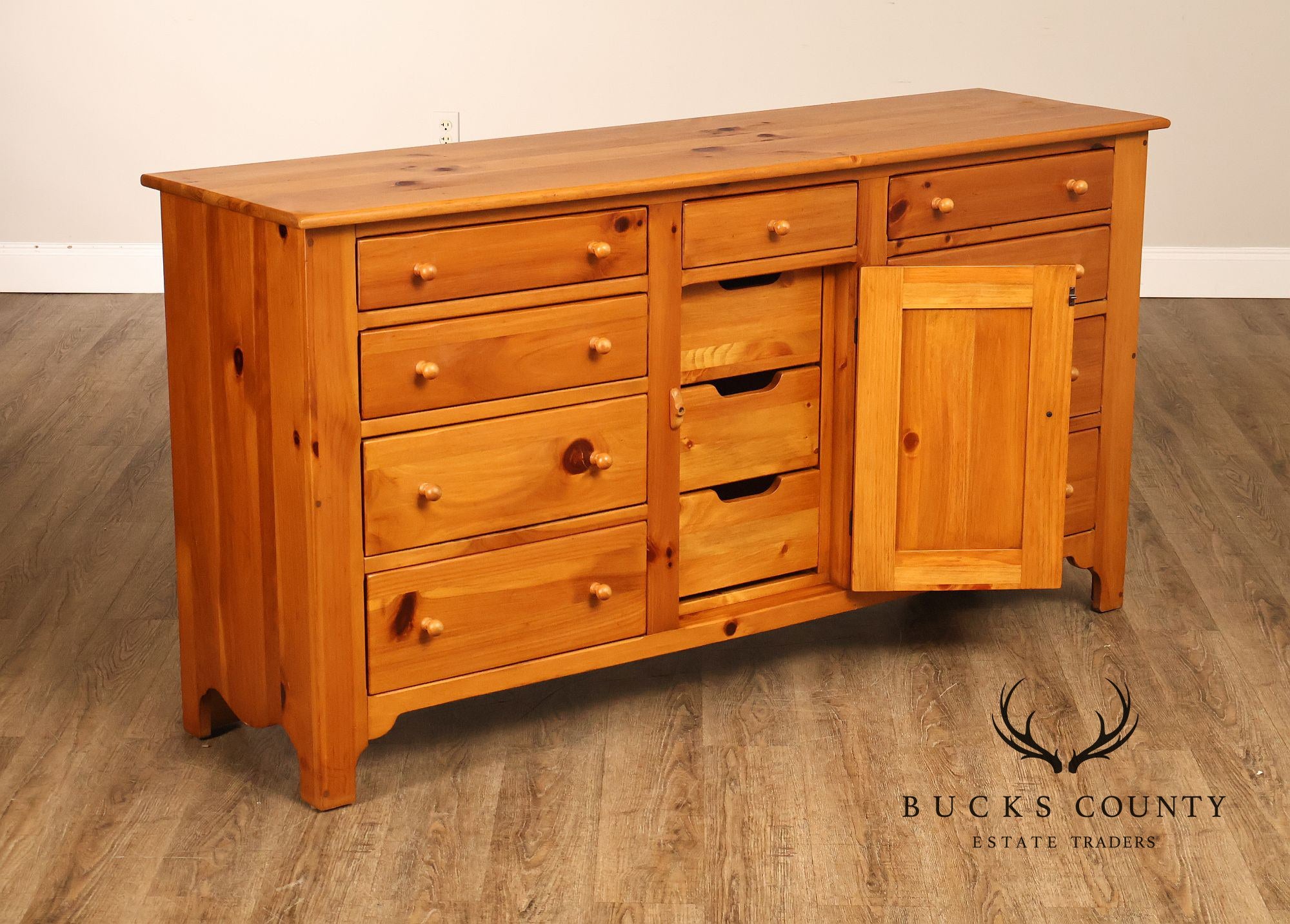 Ethan Allen Country Craftsman Pine Dresser