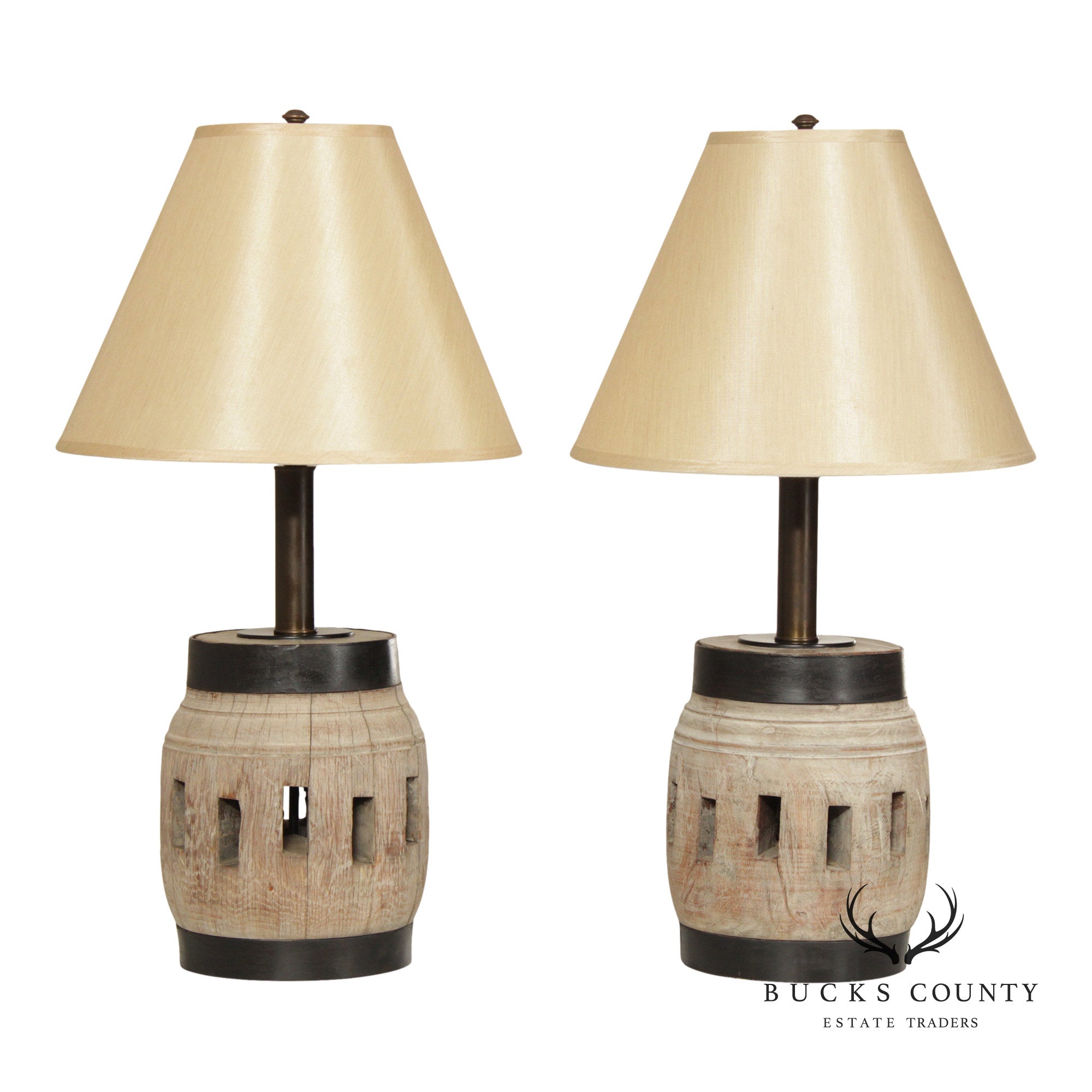 Rustic Pair of Wagon Wheel Table Lamps