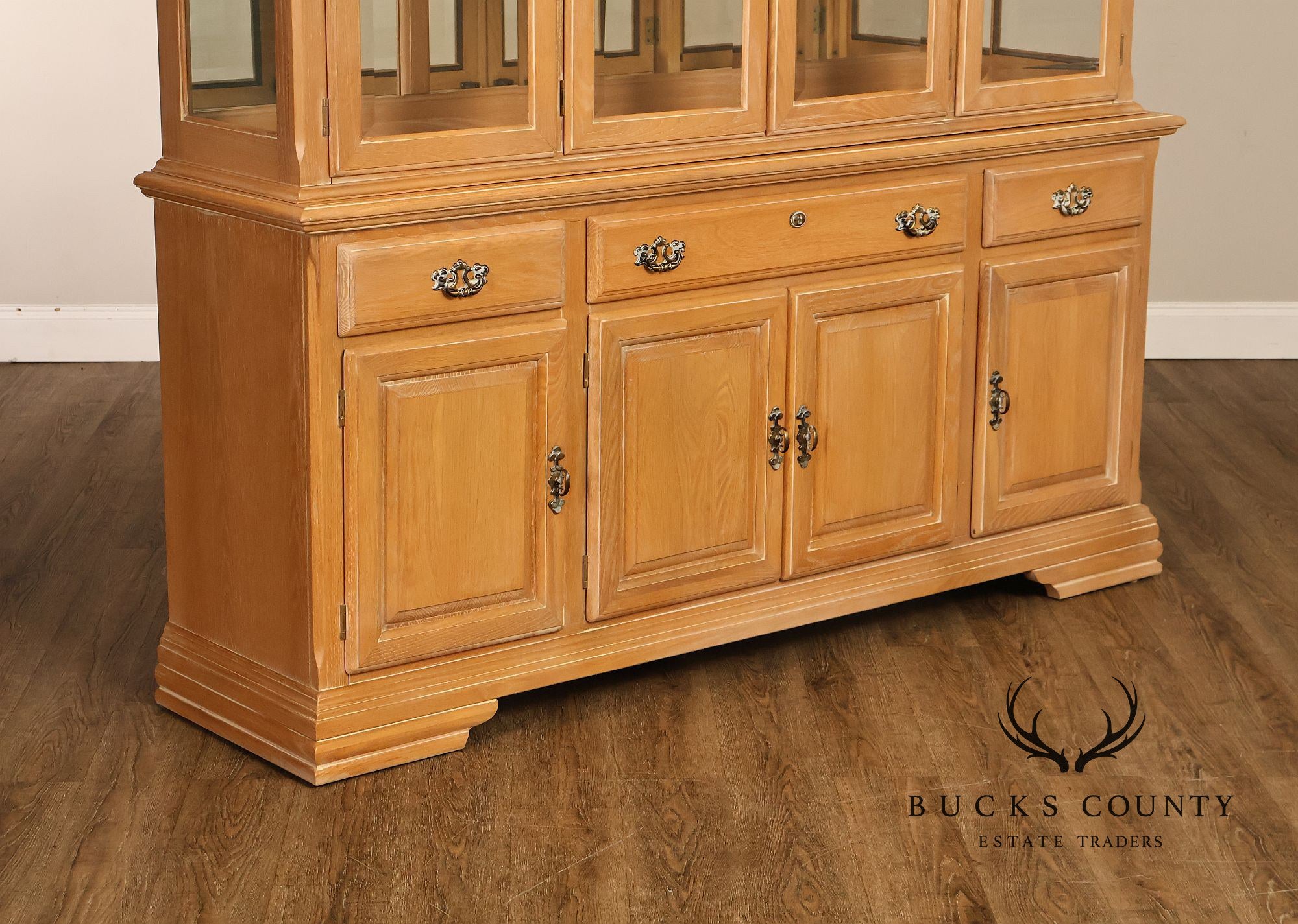 Hespeler Furniture Light Oak Illuminated China Cabinet