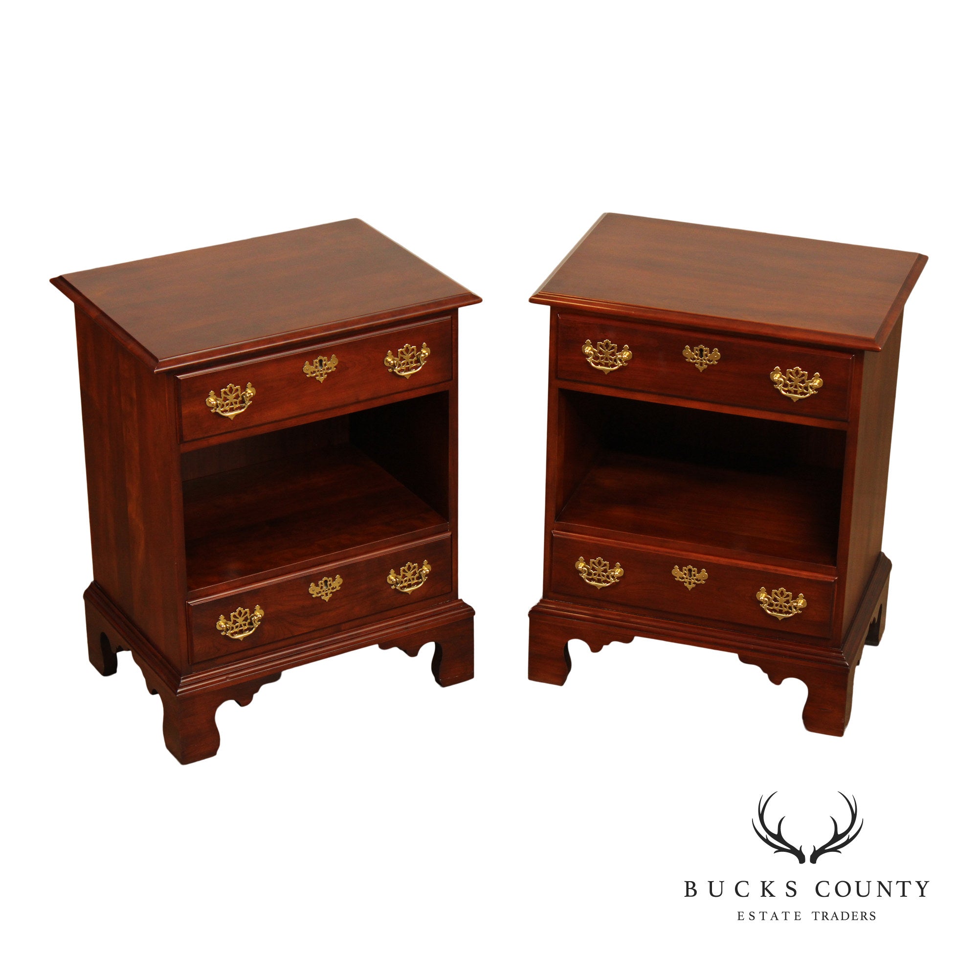 Statton Chippendale Style Pair of Cherry Open Nightstands