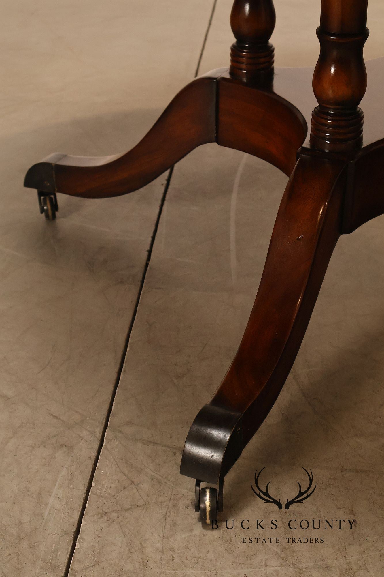 Theodore Alexander Regency Style Flame Mahogany Round Expanding Dining Table
