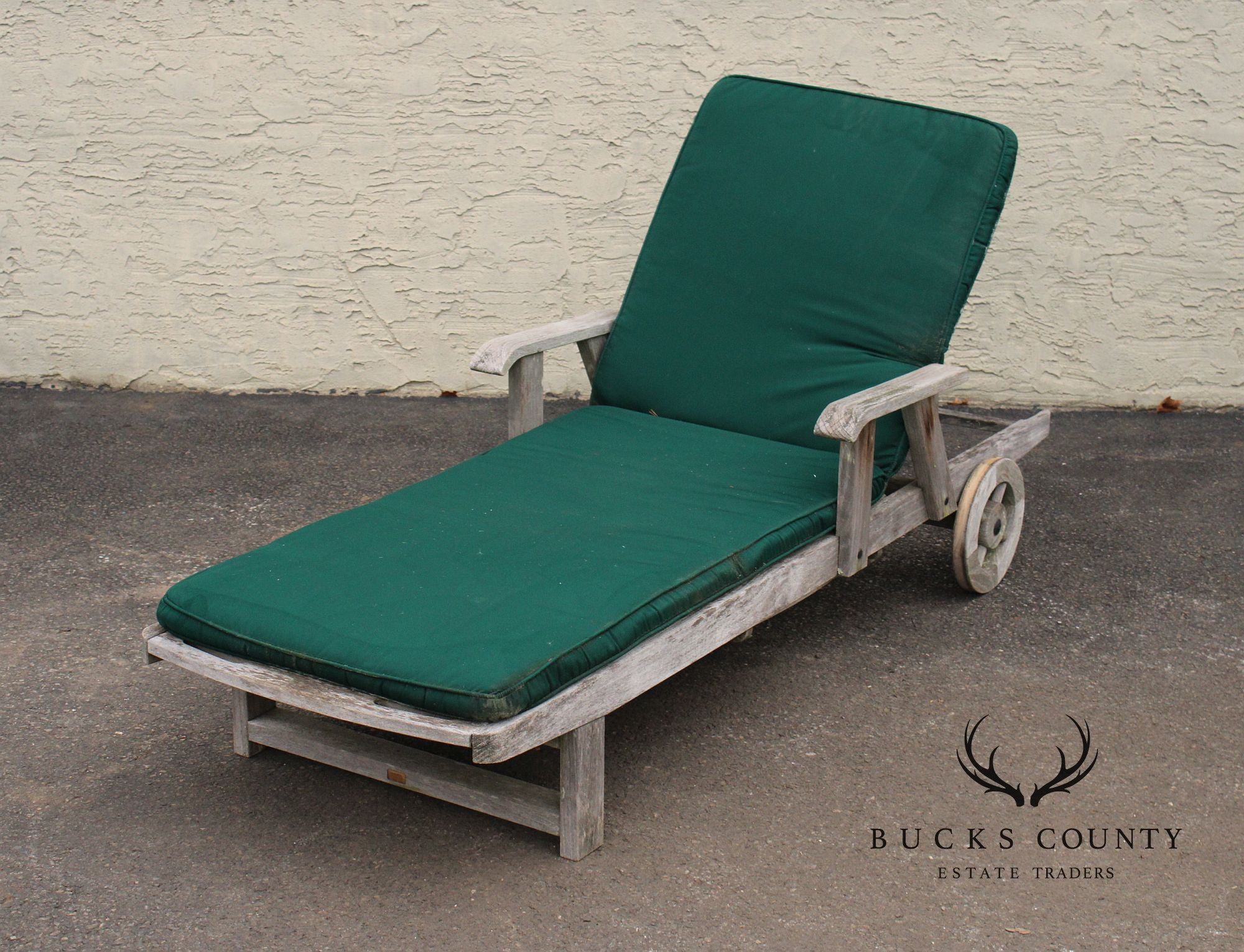 Gloster Pair of Teak Outdoor Patio Chaise Lounge Chairs