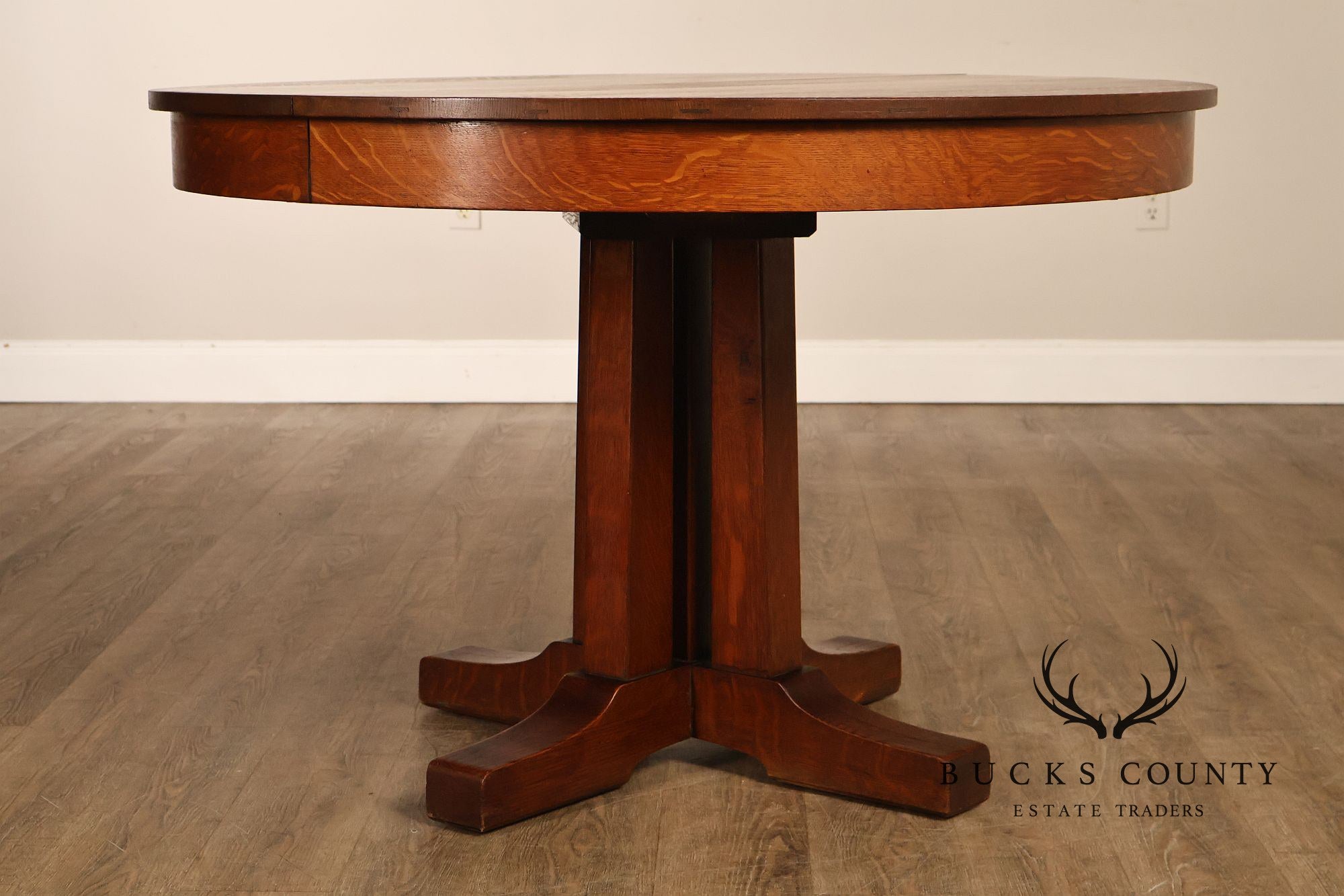 Antique L. & J.G. Stickley No. 716 Mission Oak Shoe Foot Round Dining Table