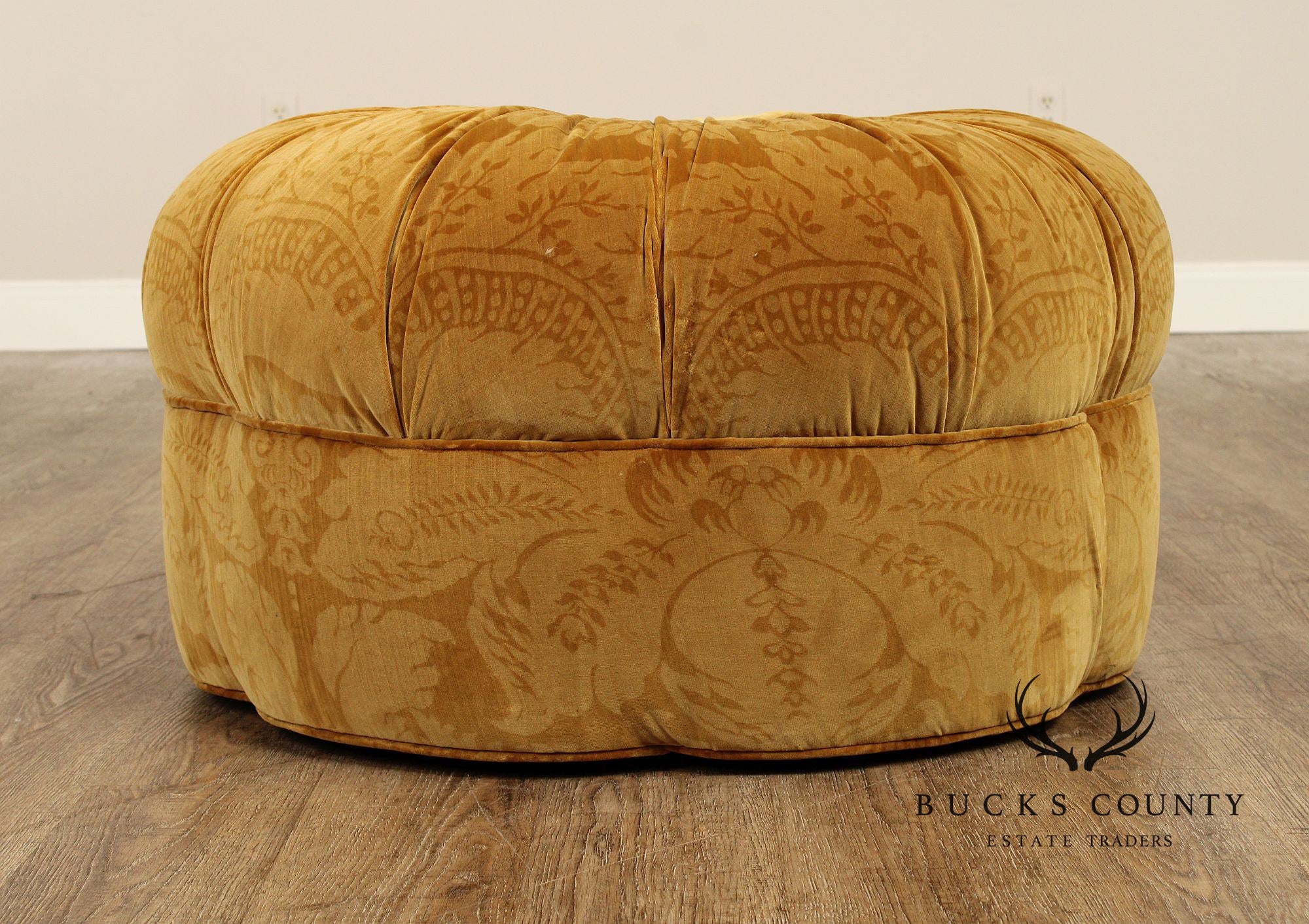 Traditional Tufted Pouf Ottoman