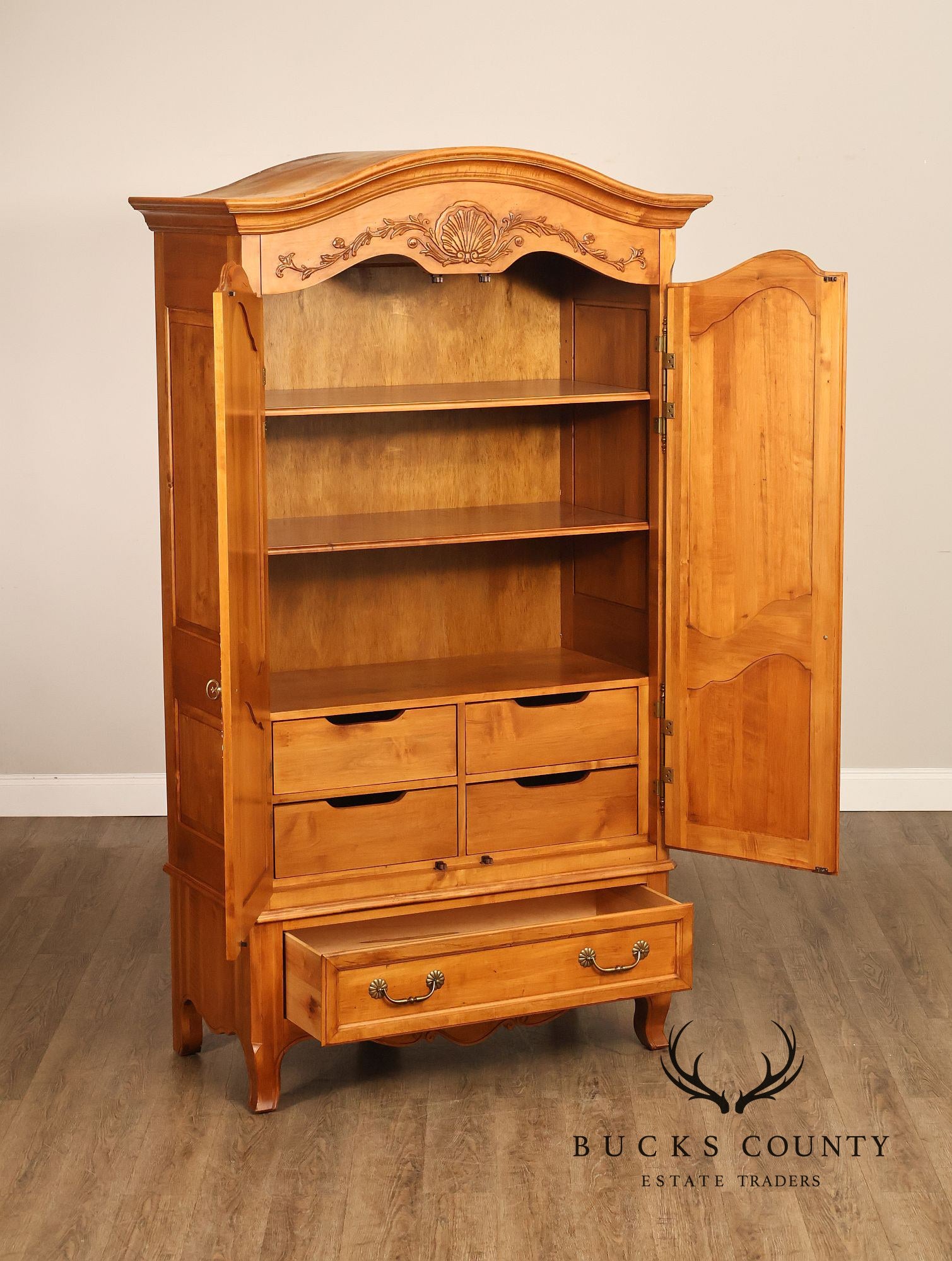 ETHAN ALLEN LEGACY COLLECTION FRENCH LOUIS XV STYLE MAPLE ARMOIRE