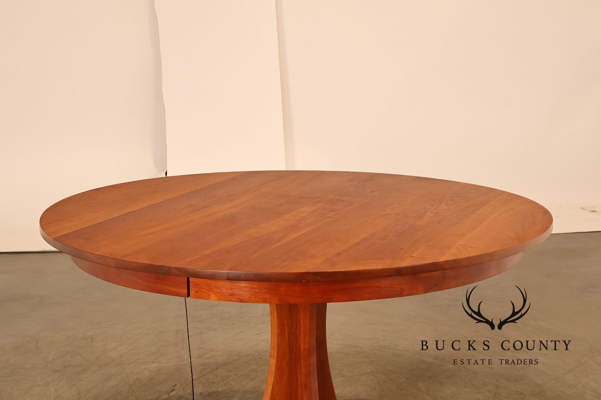 Thomas Moser Georgetown Round Cherry Pedestal Extension Dining Table