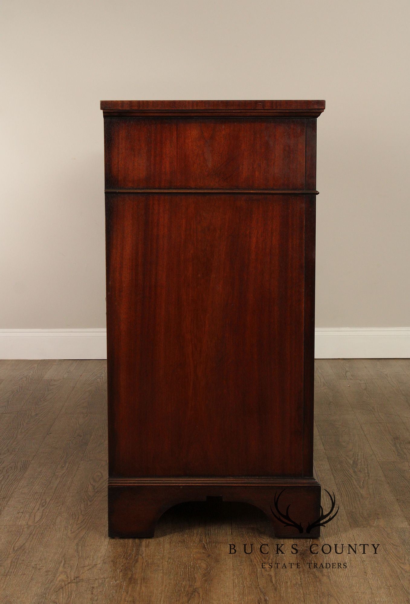 Henredon Georgian Style Mahogany Double Chest