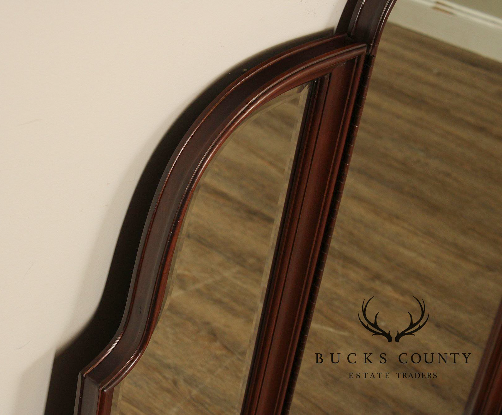 Ethan Allen 'Georgian Court' Cherry Tri-Fold Dresser Mirror