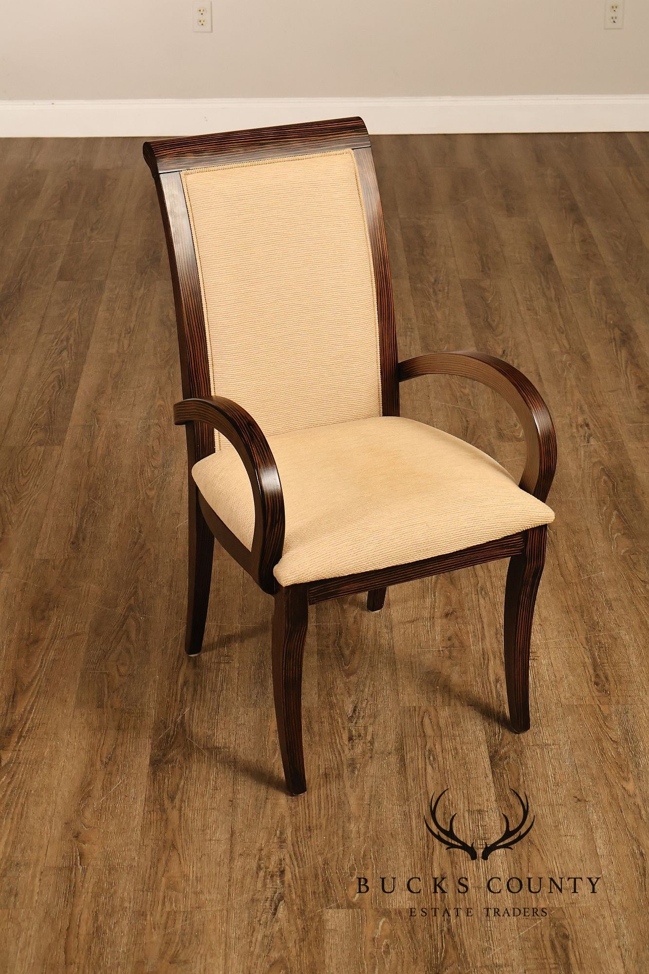 Giorgio Collection Natural Wood Pedestal Dinning Table and 8 Chairs