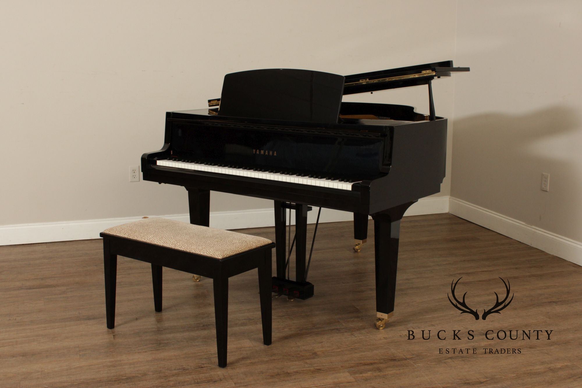 Yamaha GH1 Ebonized Baby Grand Piano