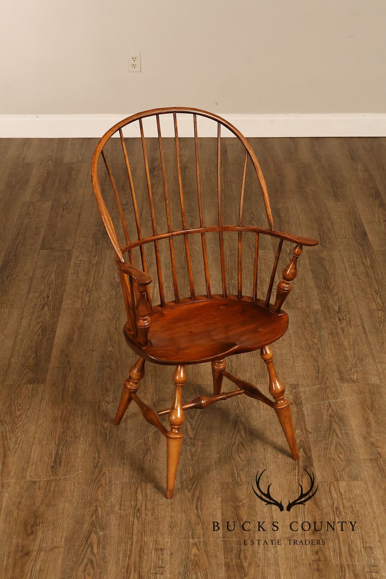 D.R. Dimes Vintage Set of Six Bow-Back Windsor Dining Chairs