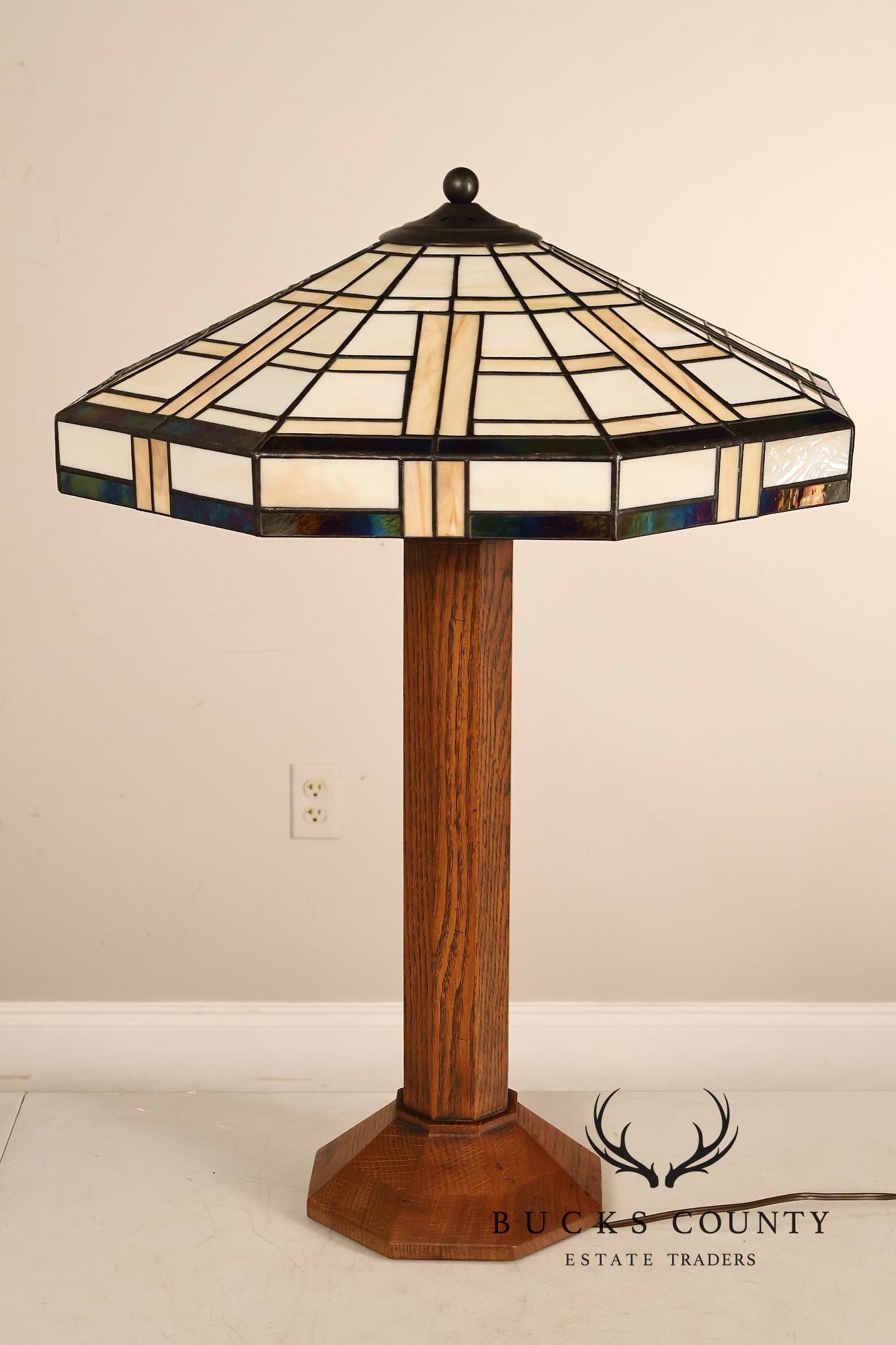 Stickley Mission Collection Table Lamp With Leaded Glass Shade