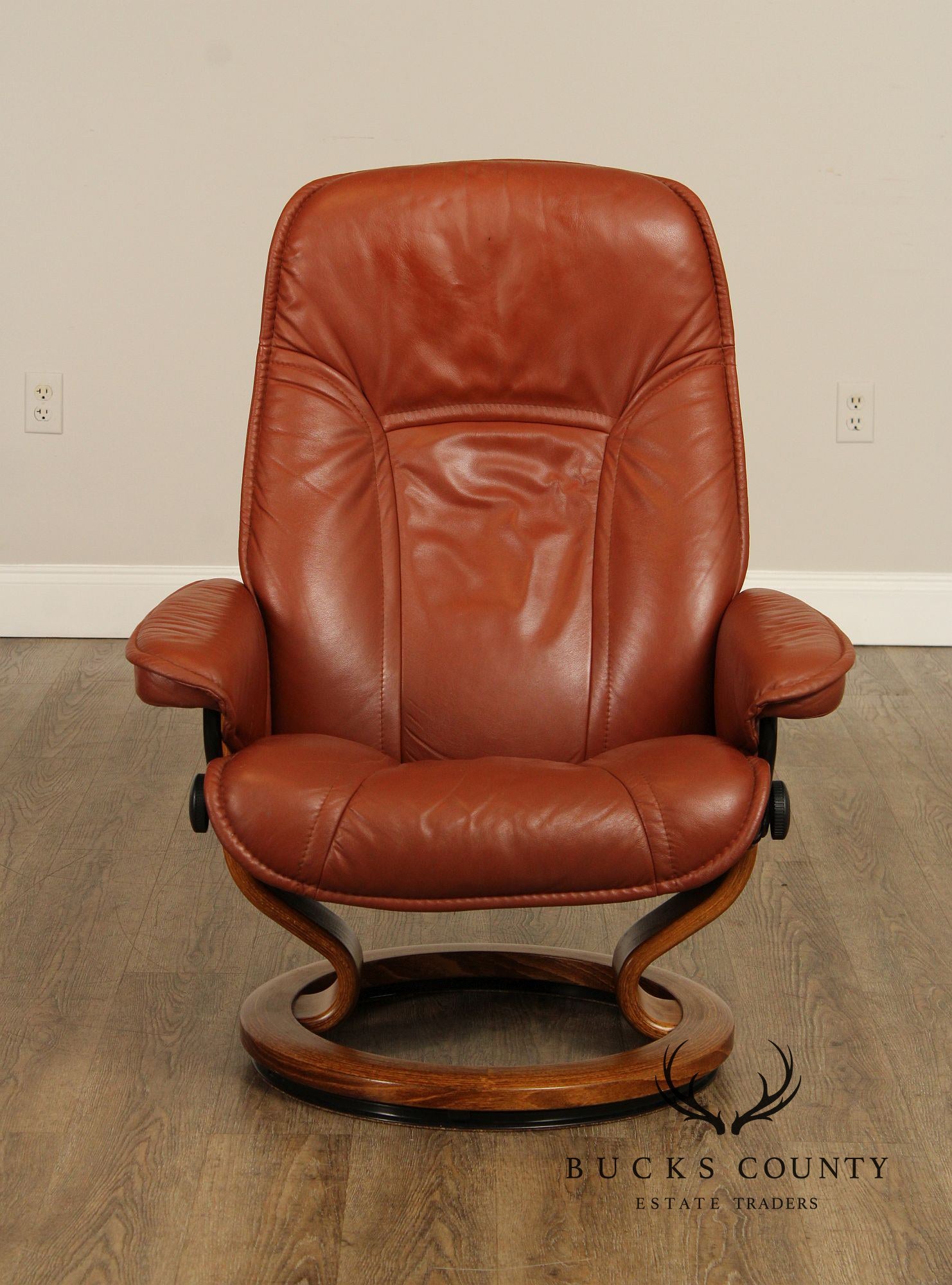 Ekornes Stressless Mid Century Modern Style Leather Recliner With Ottoman