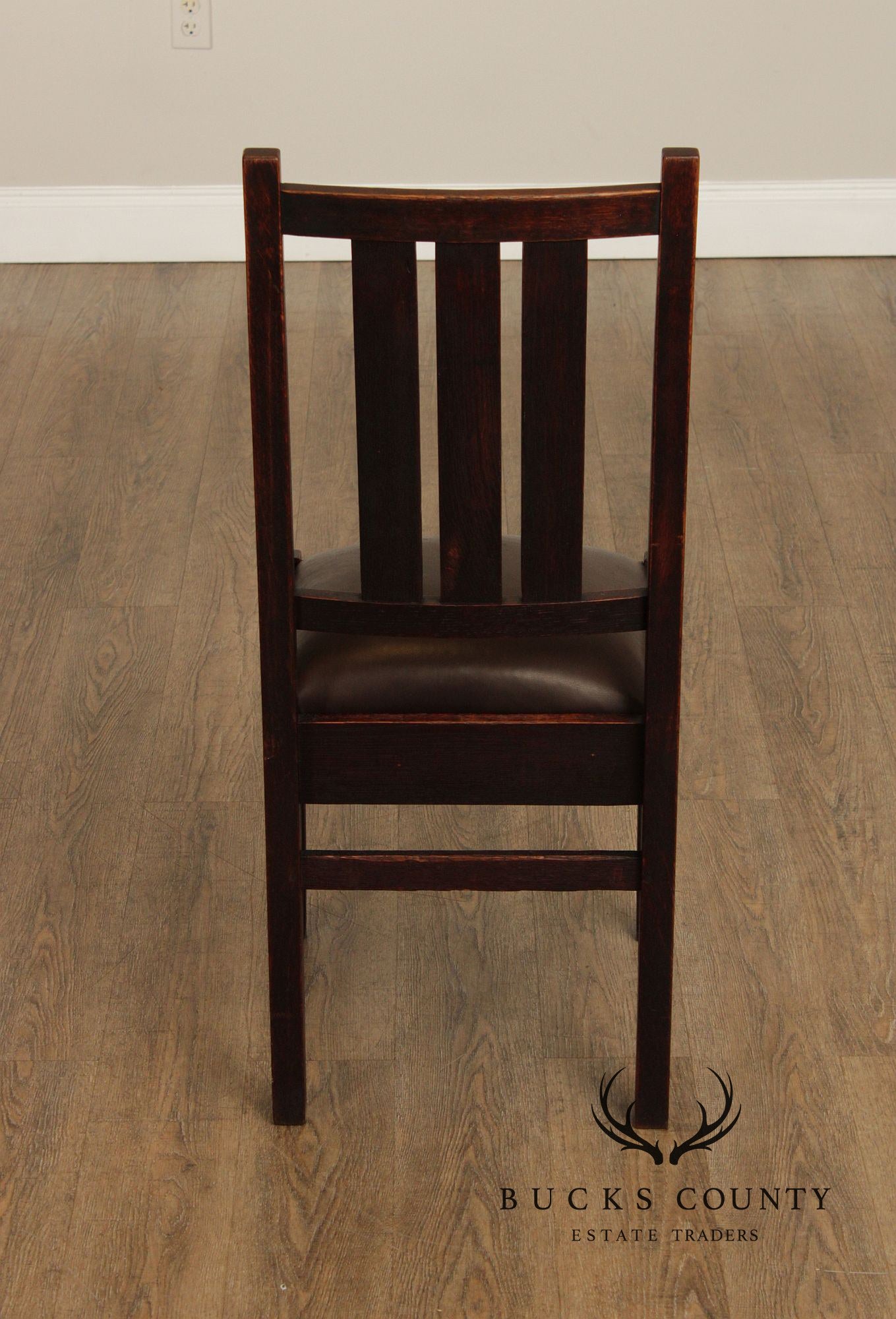 Gustav Stickley Harvey Ellis Set of Eight Oak and Leather Dining Chairs