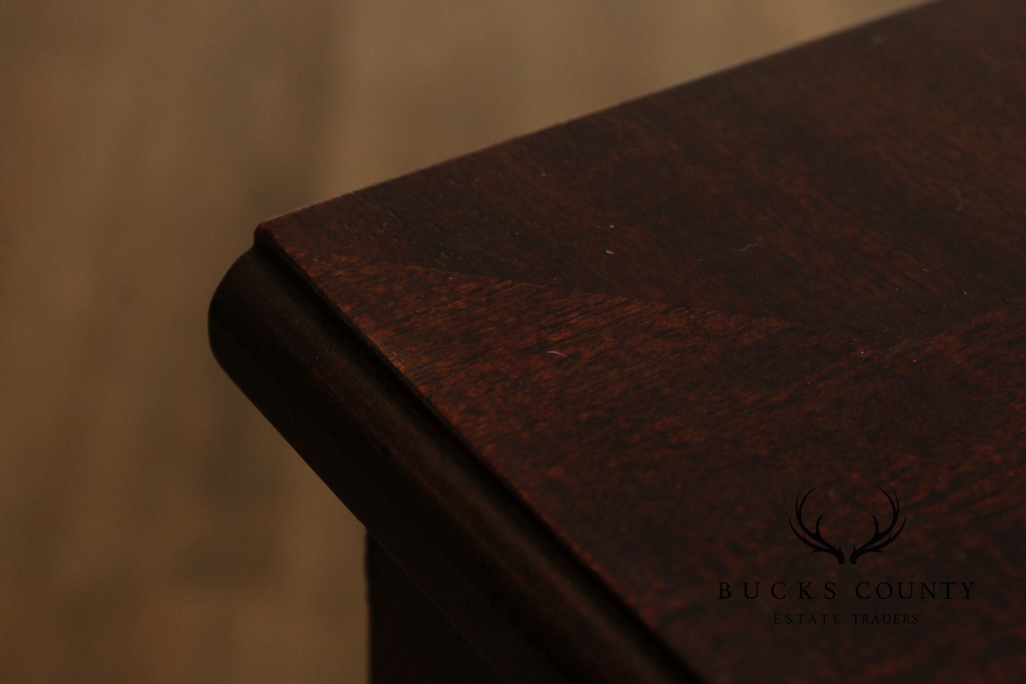 Henredon Georgian Style Mahogany Chest Of Drawers