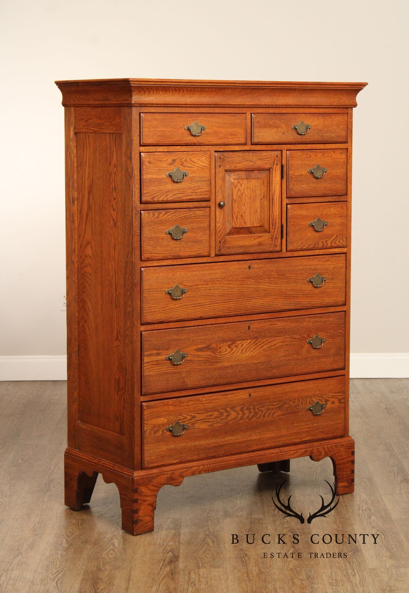 Lineage Chippendale Style Oak Door Chest