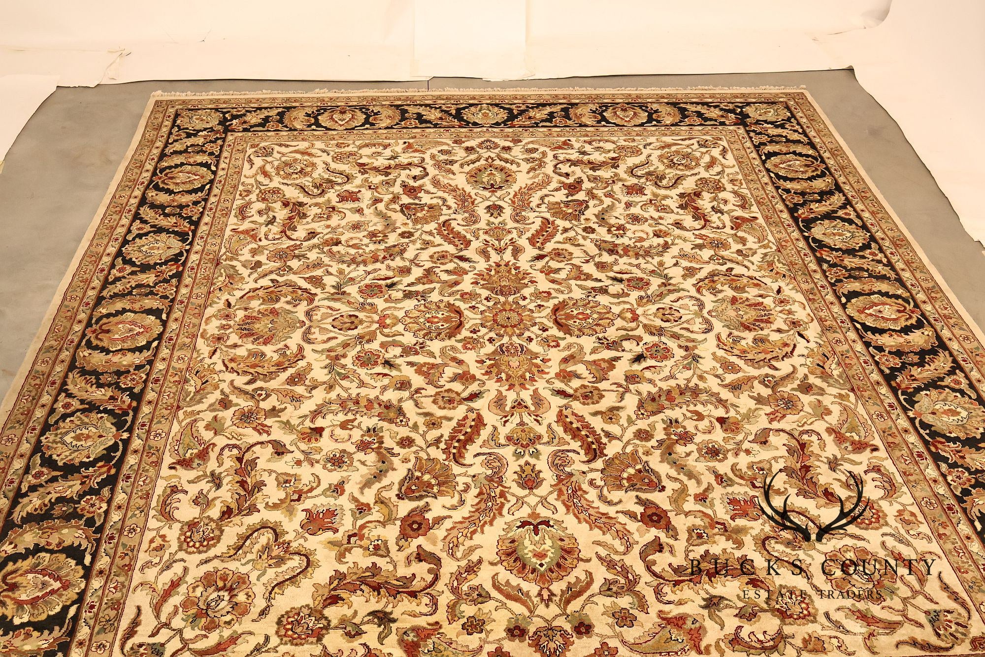 Persian Style Floral Wool Area Rug  12 inch x 15 inch 10 inch