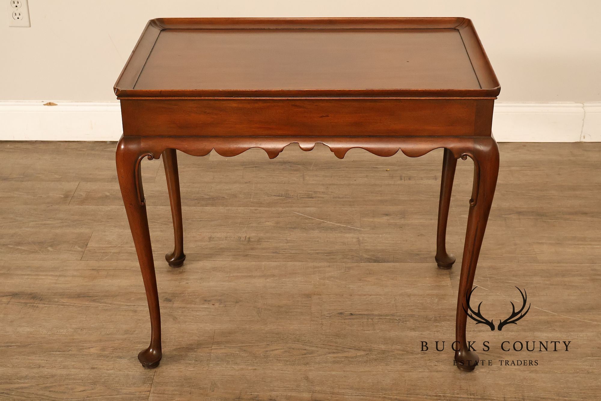 Kittinger Colonial Williamsburg Mahogany Queen Anne Tea Table
