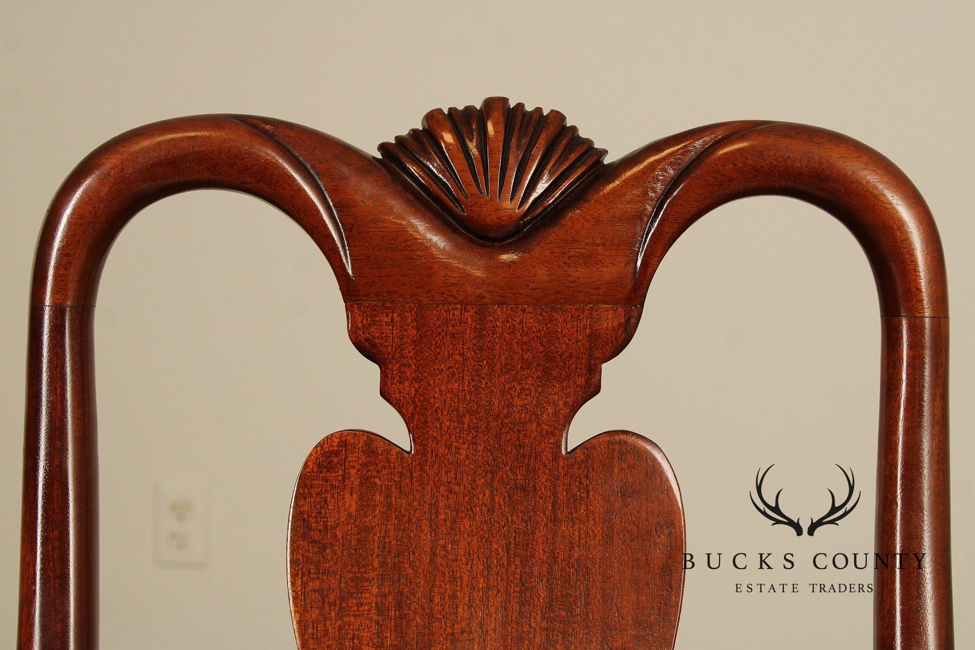 QUEEN ANNE STYLE SET OF FOUR CUSTOM MAHOGANY DINING CHAIRS