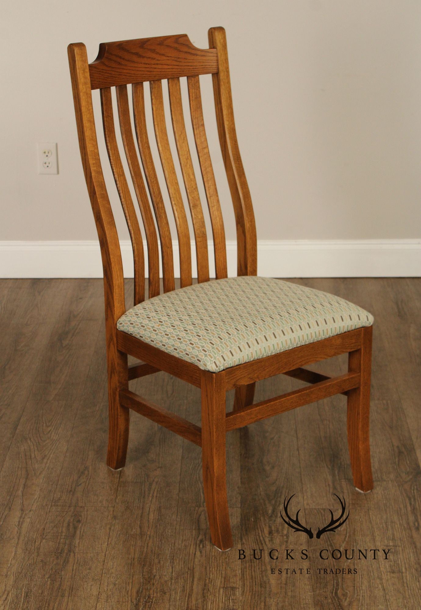 Quaker Oak Furniture Co. Mission Style Set of Six Oak Dining Chairs