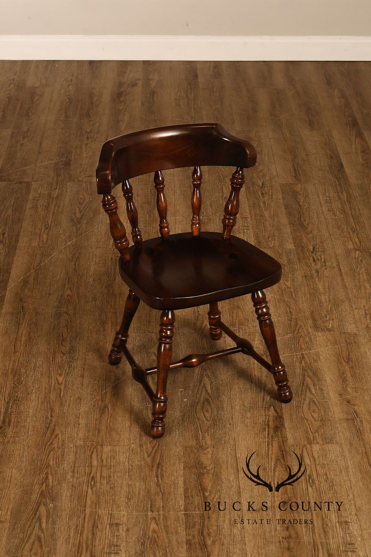 Set Of Four Ethan Allen Colonial Style Dark Finish Windsor Dining Chairs