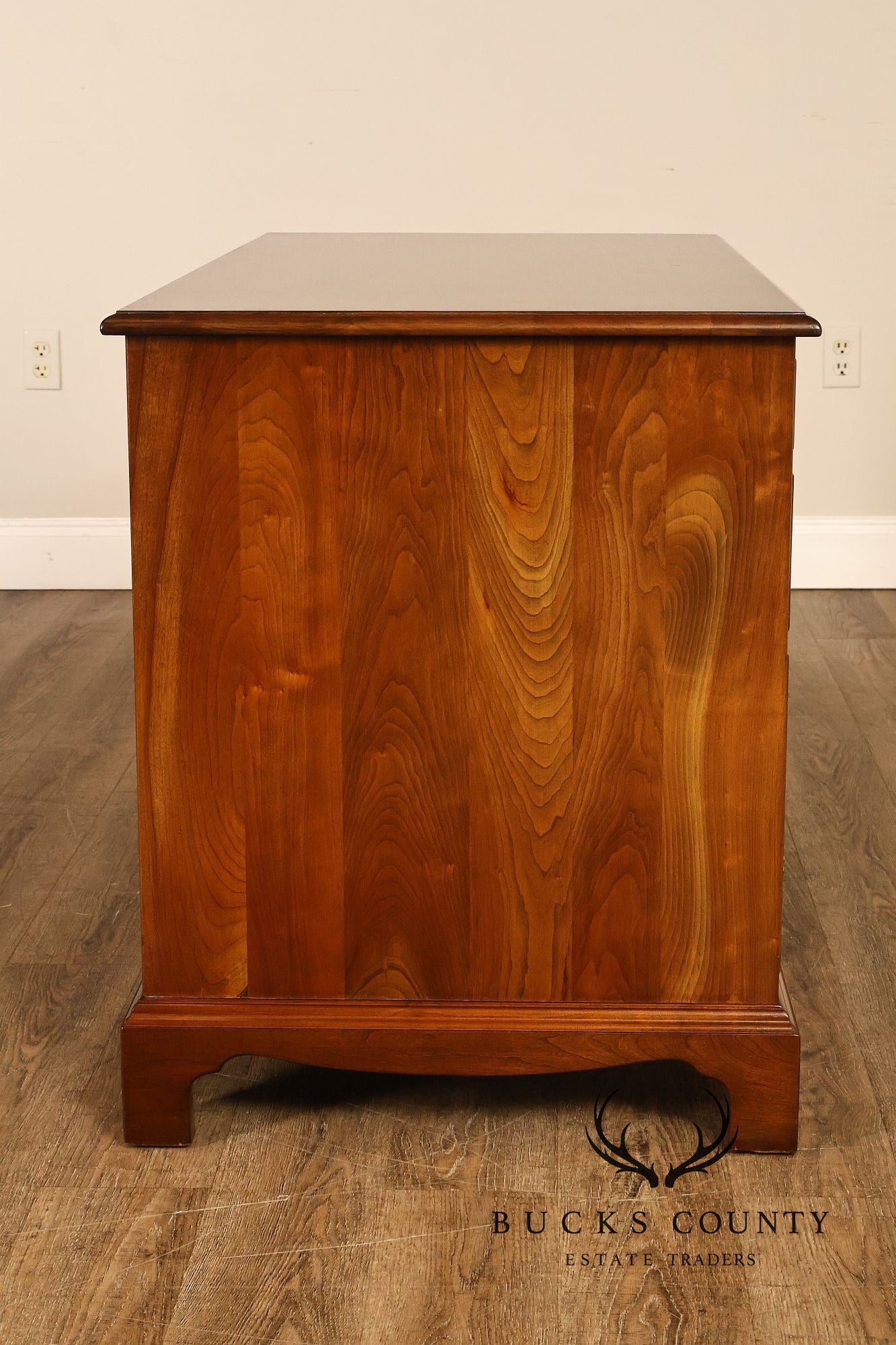 Stickley Chippendale Style Cherry Kneehole Desk