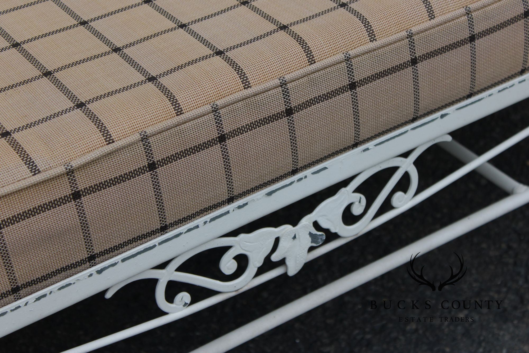 Lyon-Shaw Vintage Outdoor Patio Sofa With Scroll Iron Frame And Cushions