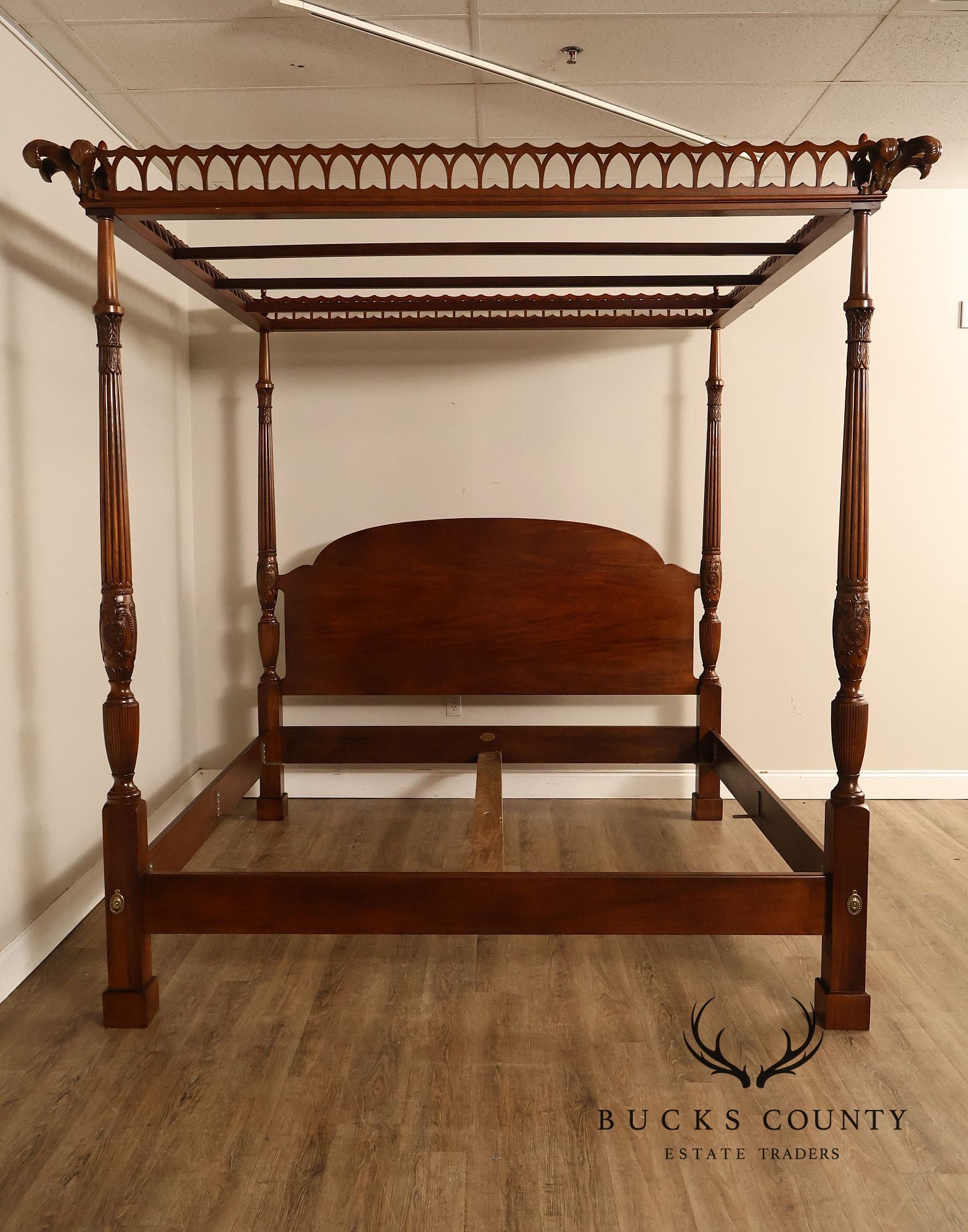 Henredon Historic Natchez Collection Southern Colonial Mahogany King Canopy Poster Bed
