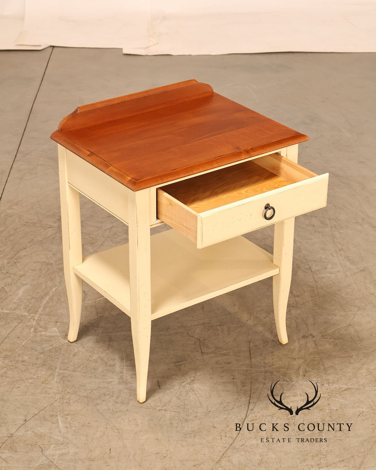 Ethan Allen 'Country Crossings' Pair of Painted Nightstands
