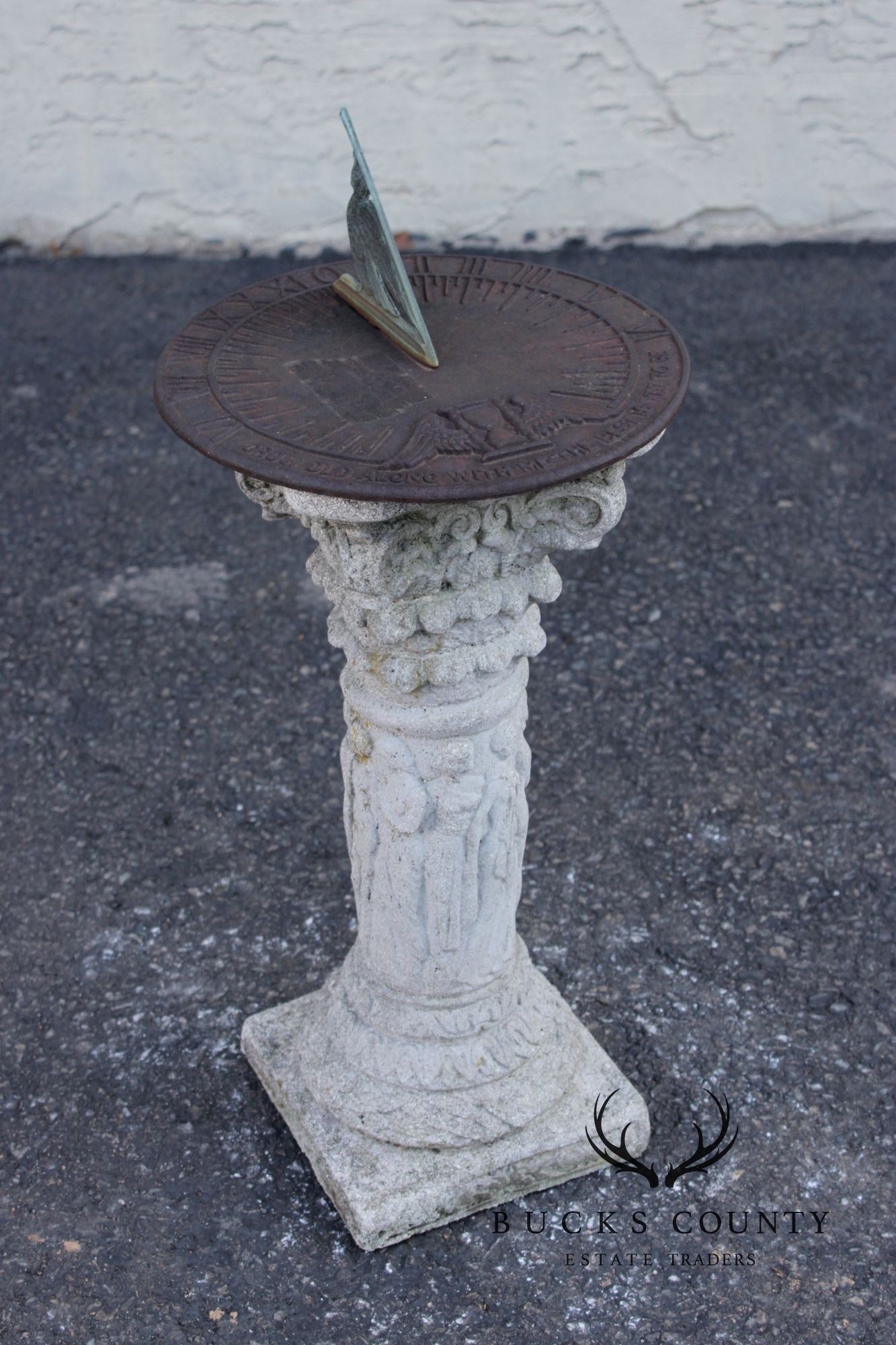 Virginial Metalcrafters Roman Style Outdoor Garden Sundial