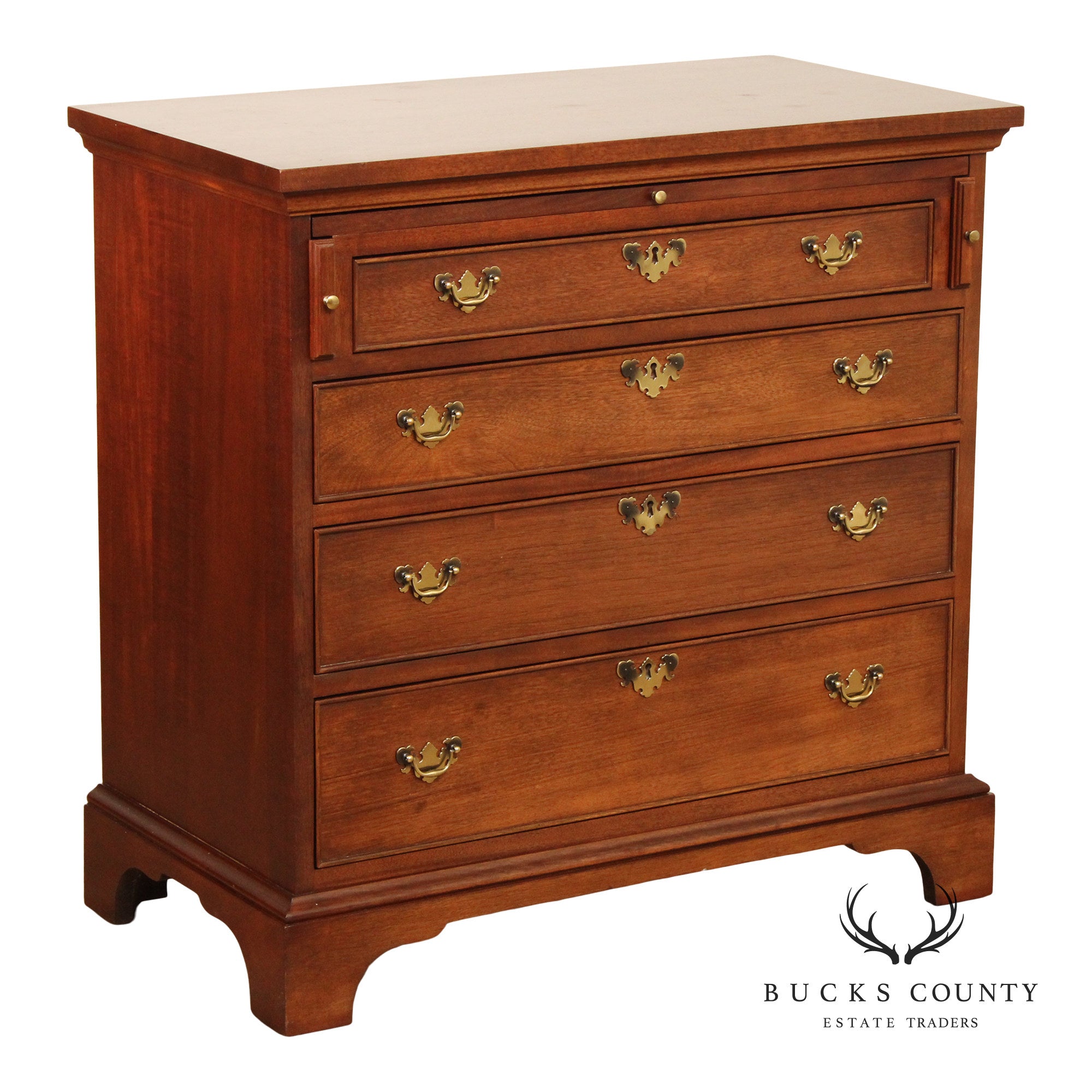 Craftique Chippendale Style Mahogany Bachelor's Chest