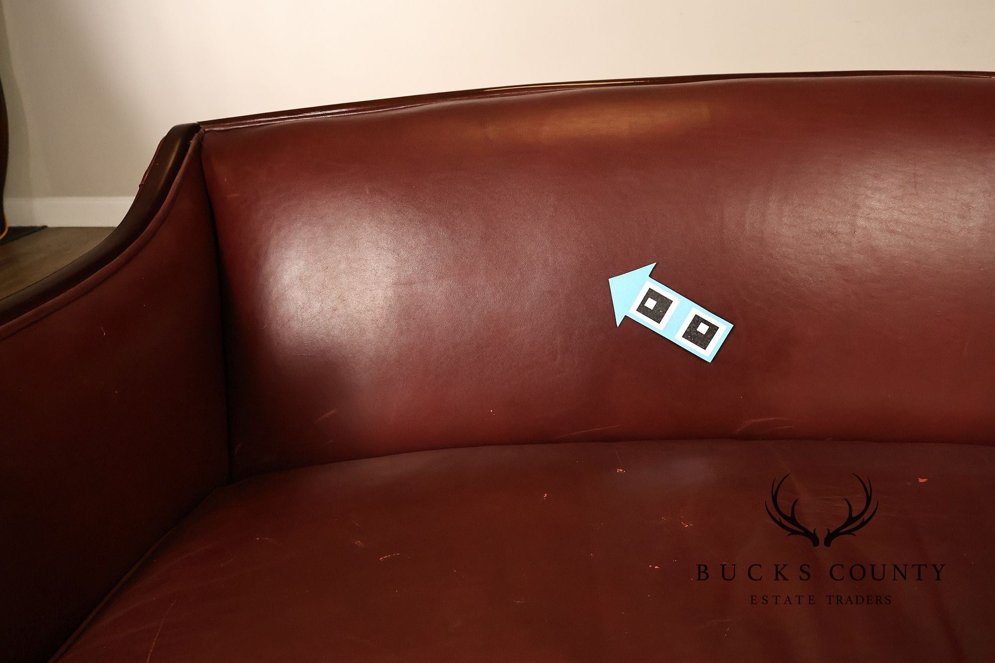 Hancock & Moore Sheraton Style Inlaid Mahogany Leather Settee