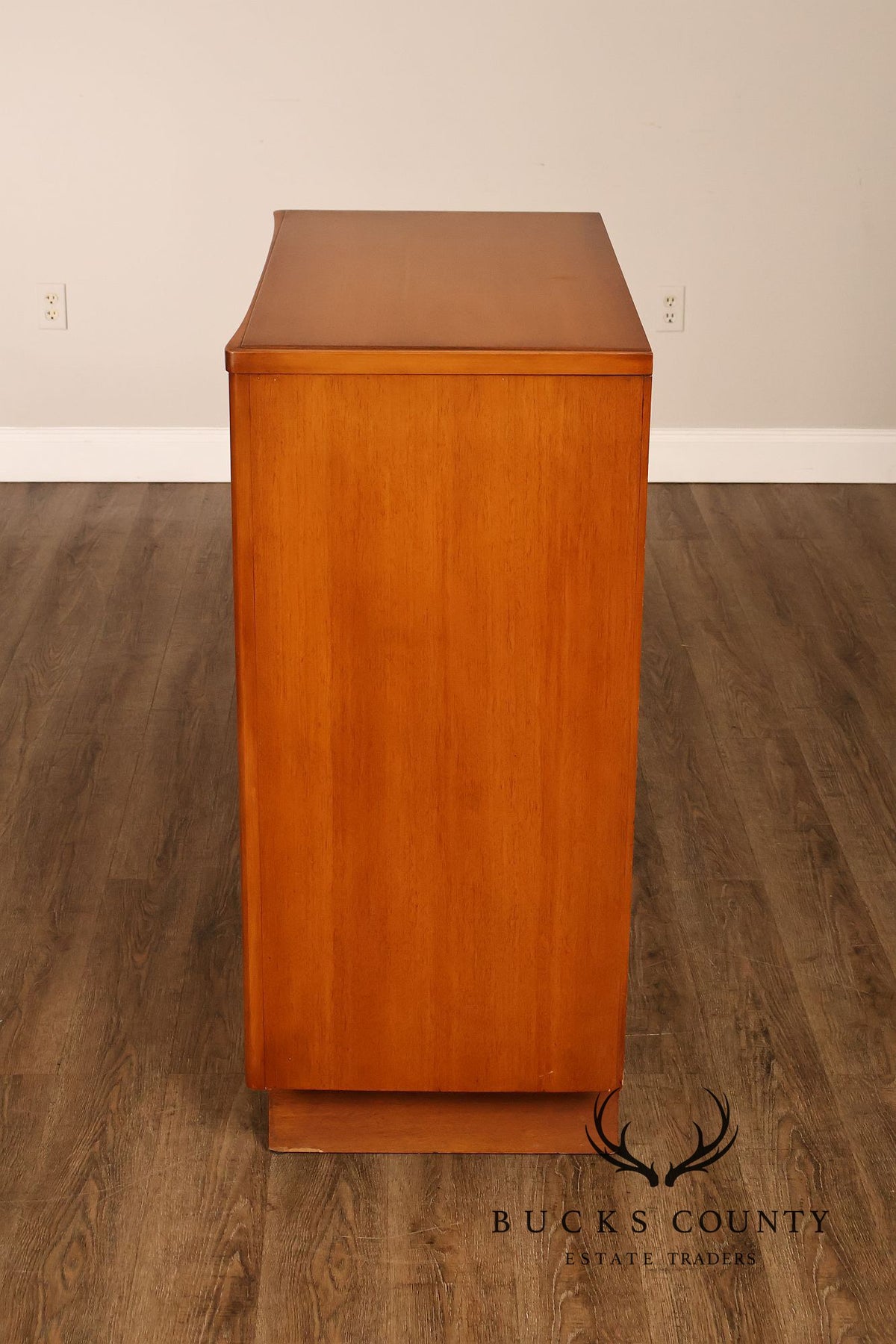 Kent-Coffey 'The Archer' Chest of Drawers