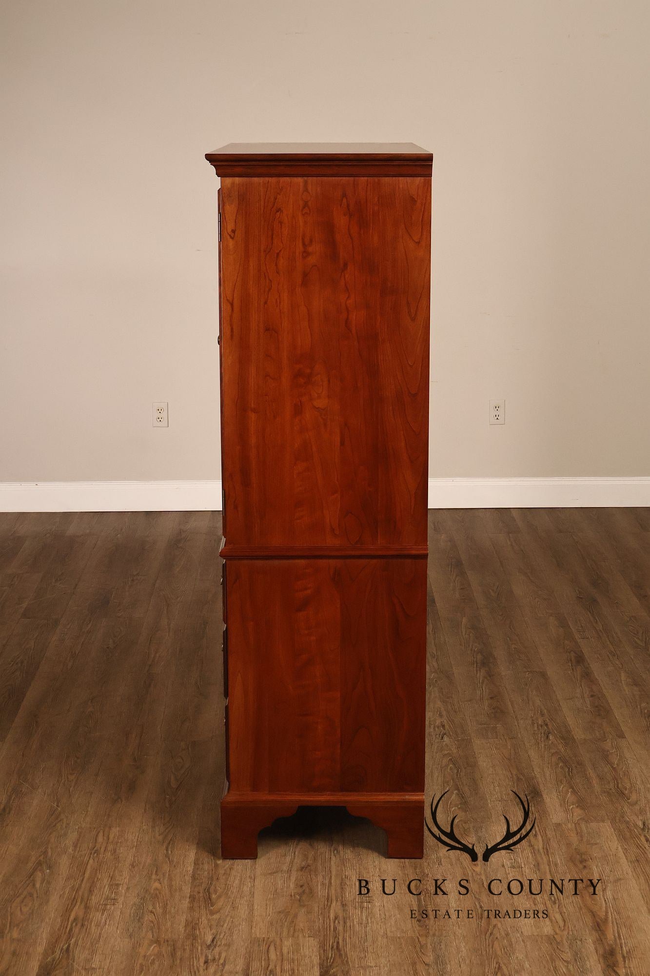 Stickley Traditional Chippendale Style Storage Press