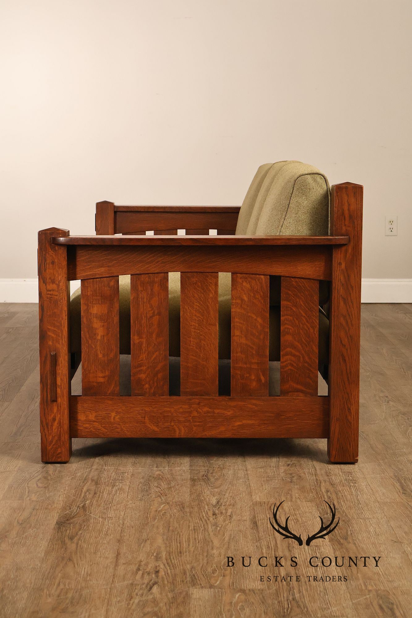 Custom Quality Mission Style Oak Settle Sofa