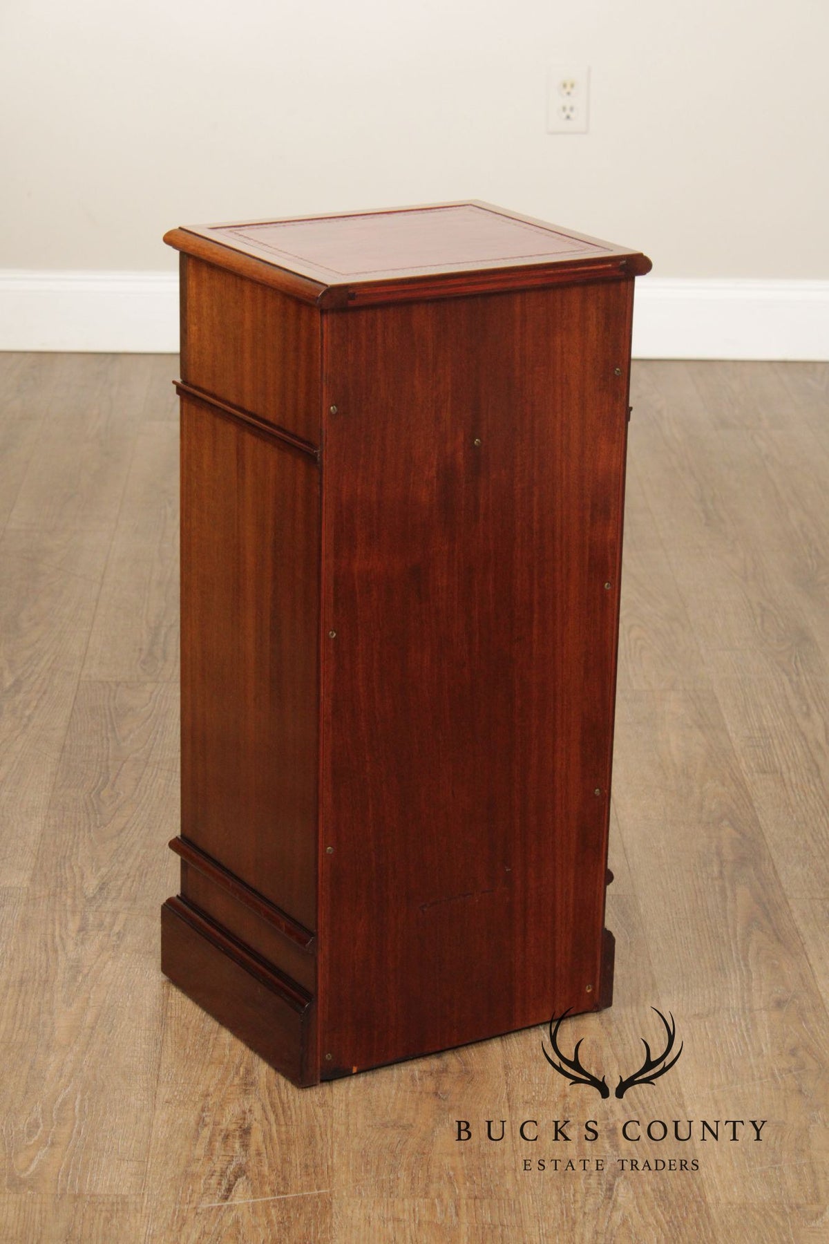 Traditional Style Small Mahogany Ledger Cabinet With Vertical Slots And Single Drawer