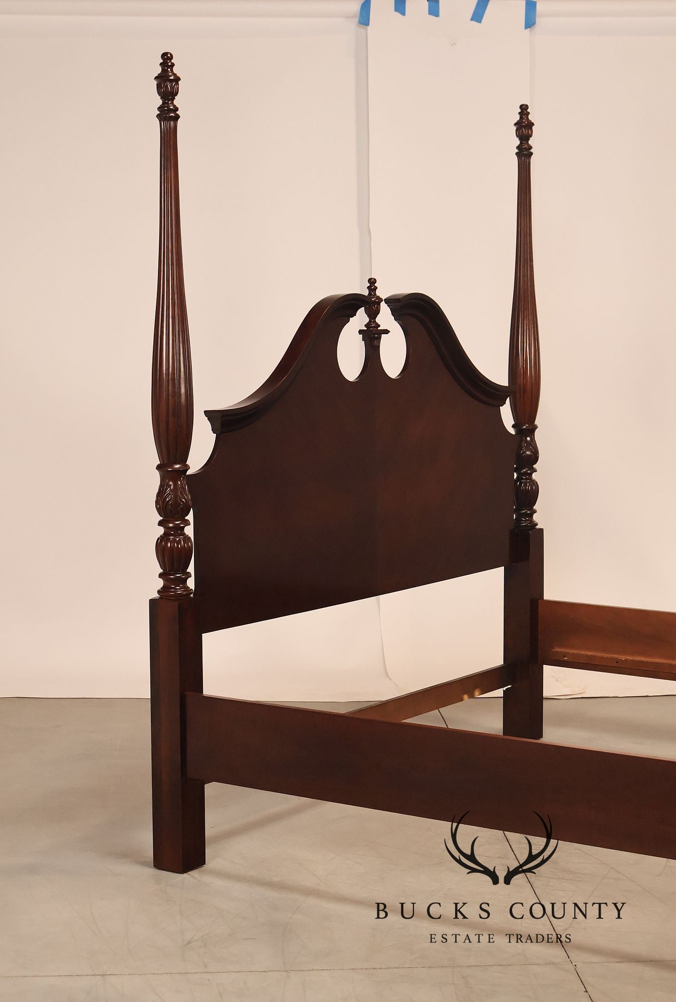 Thomasville Collectors Cherry Chippendale Style King Poster Bed